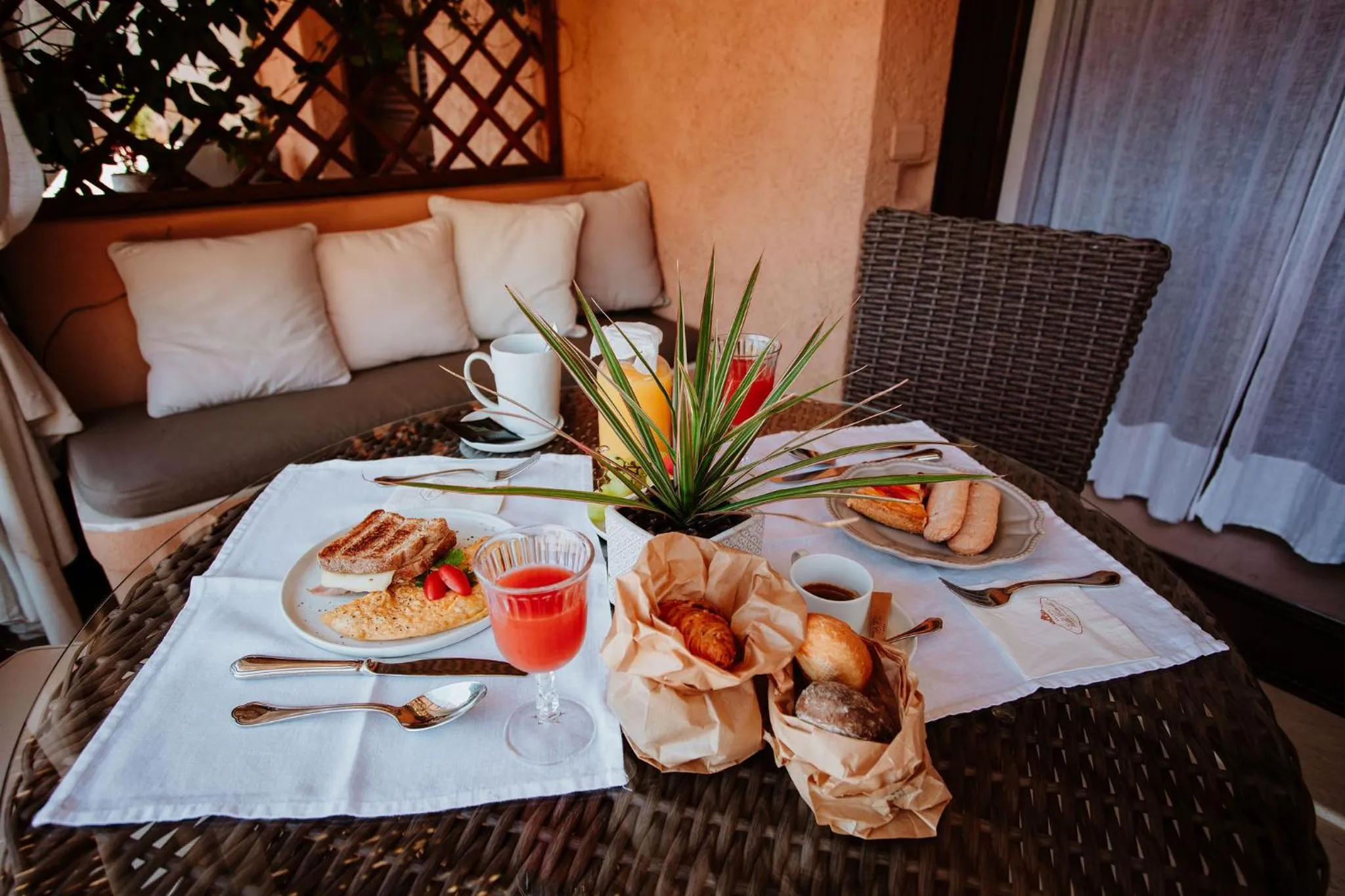 Restaurant/places to eat in Relais Villa Carola