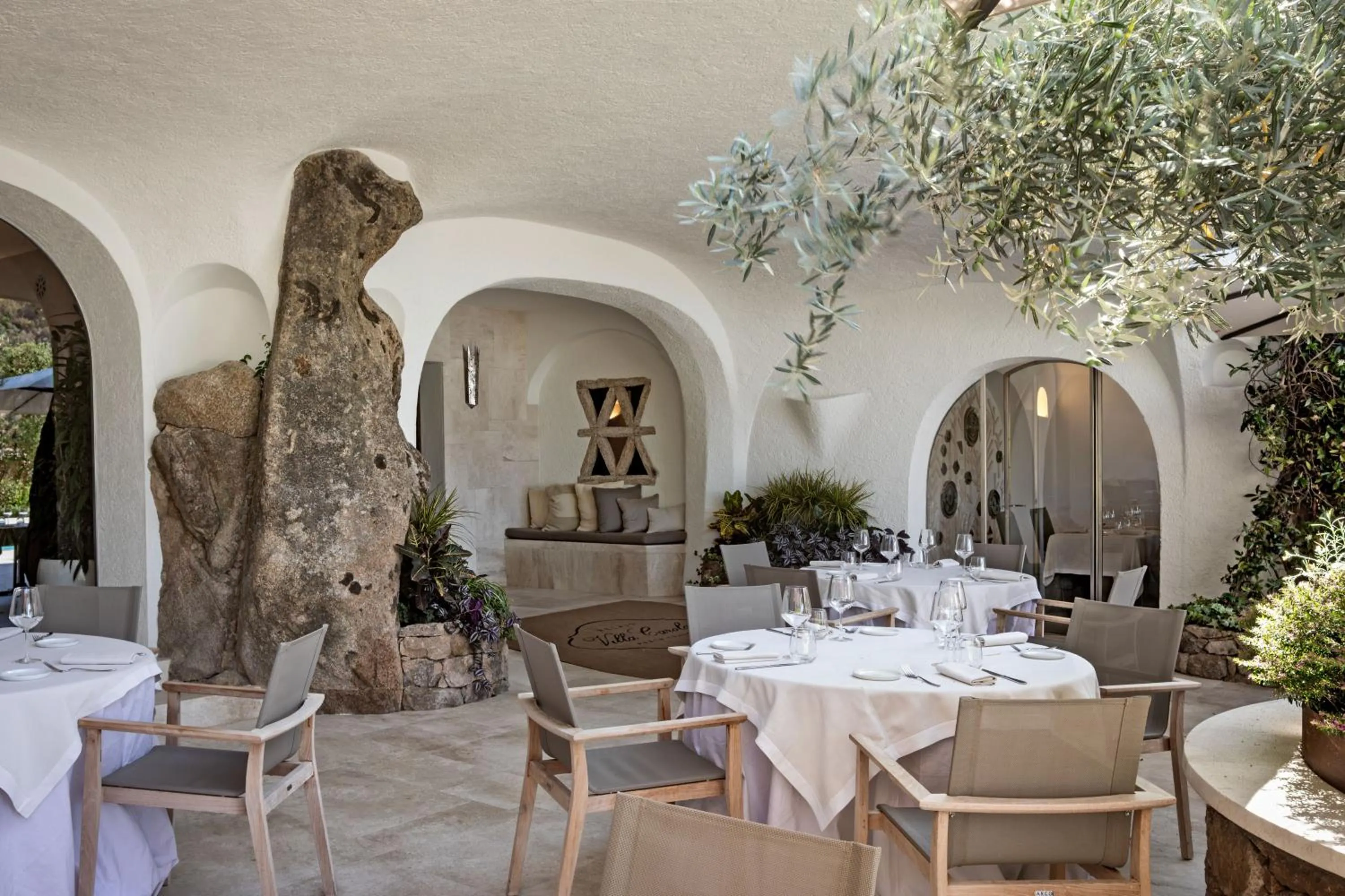 Restaurant/places to eat in Relais Villa Carola