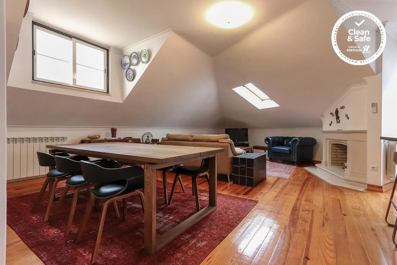 Grand Parliament Duplex by Homing