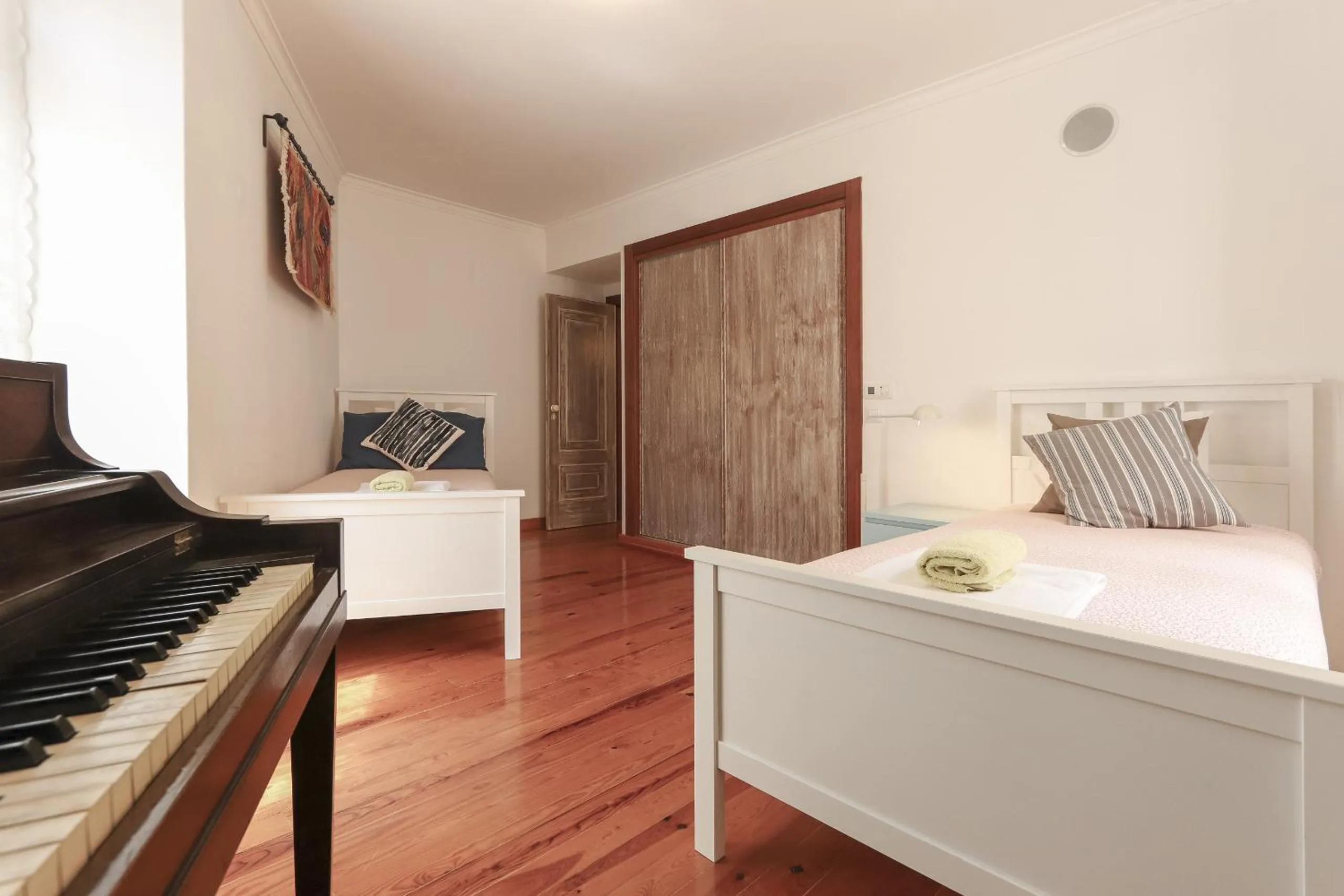 Bed in Grand Parliament Duplex by Homing