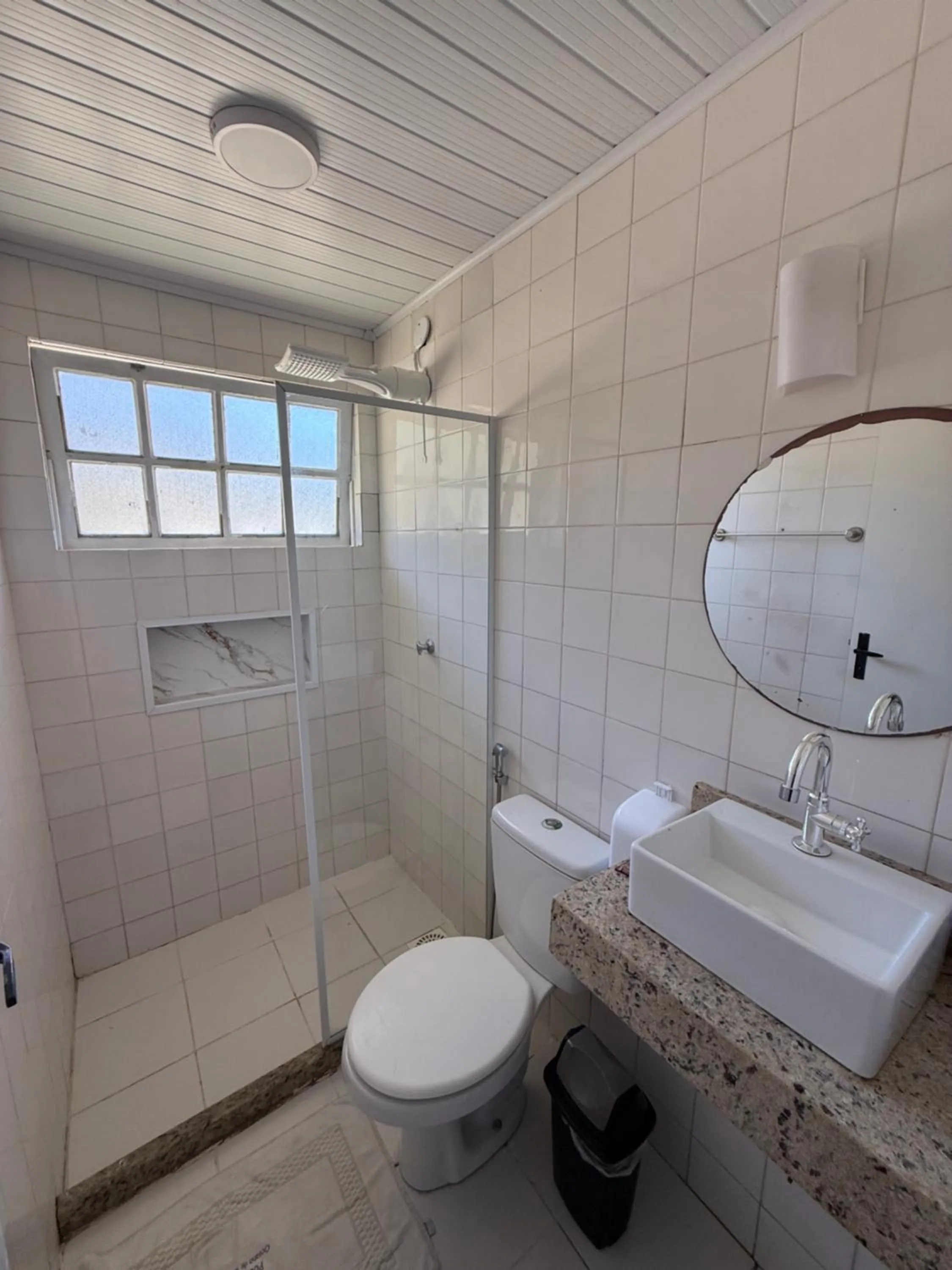 Shower in Pousada Oceano de Búzios