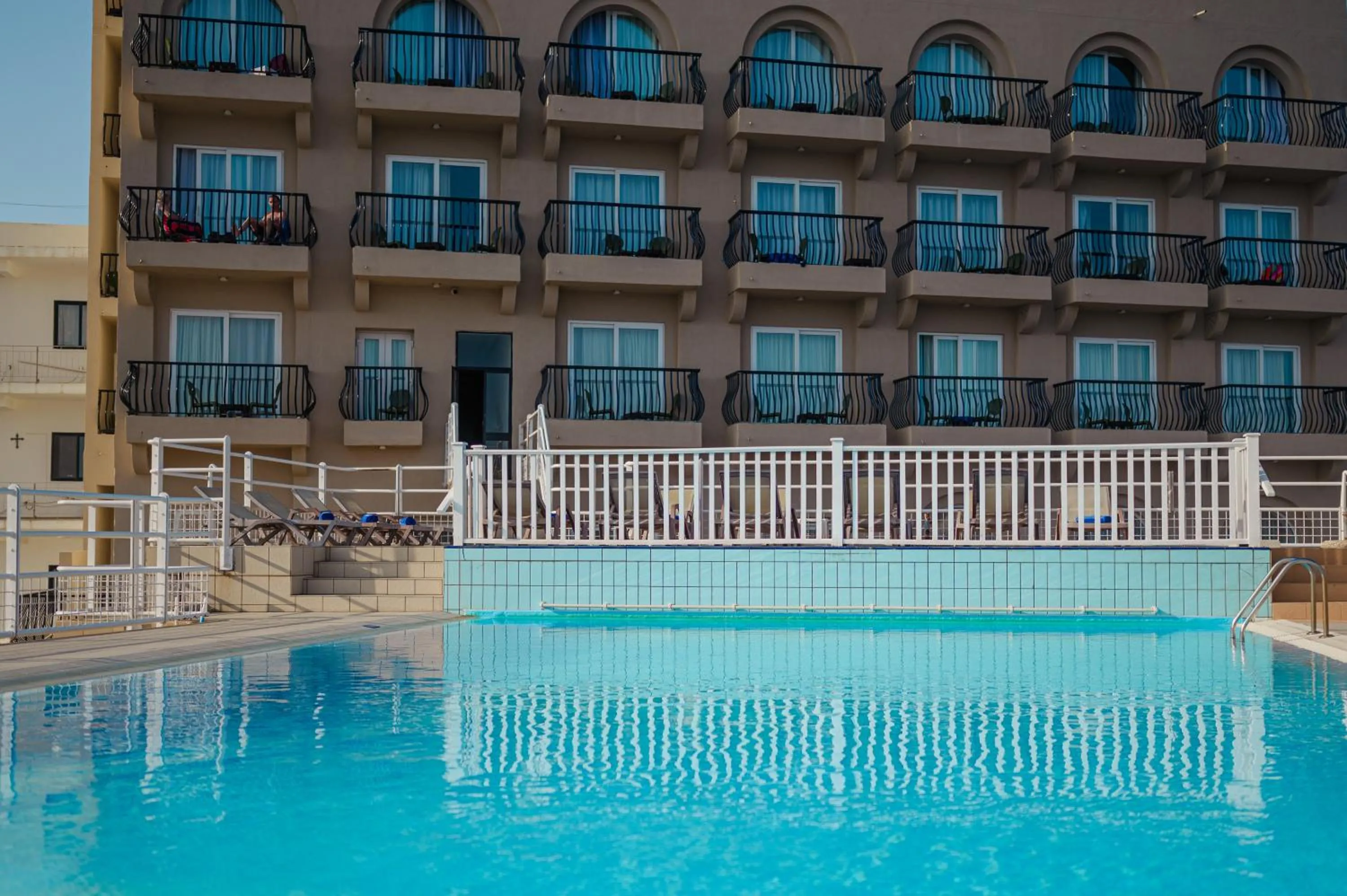 Pool view in Gillieru Harbour Hotel