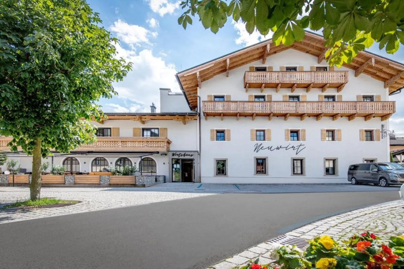 Property building in NEUWIRT - Boutiquehotel & Wirtshaus