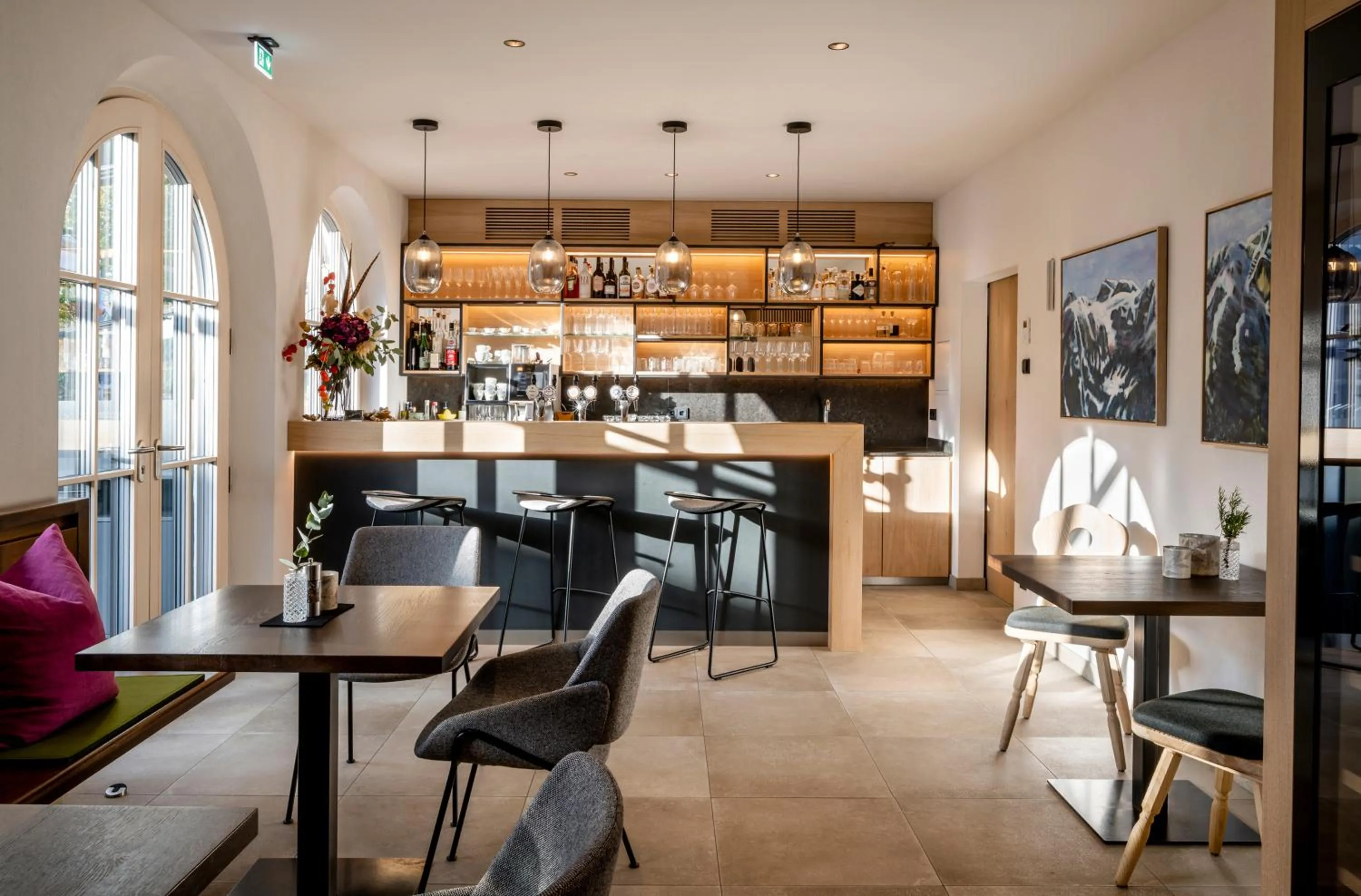 Lounge or bar in NEUWIRT - Boutiquehotel & Wirtshaus
