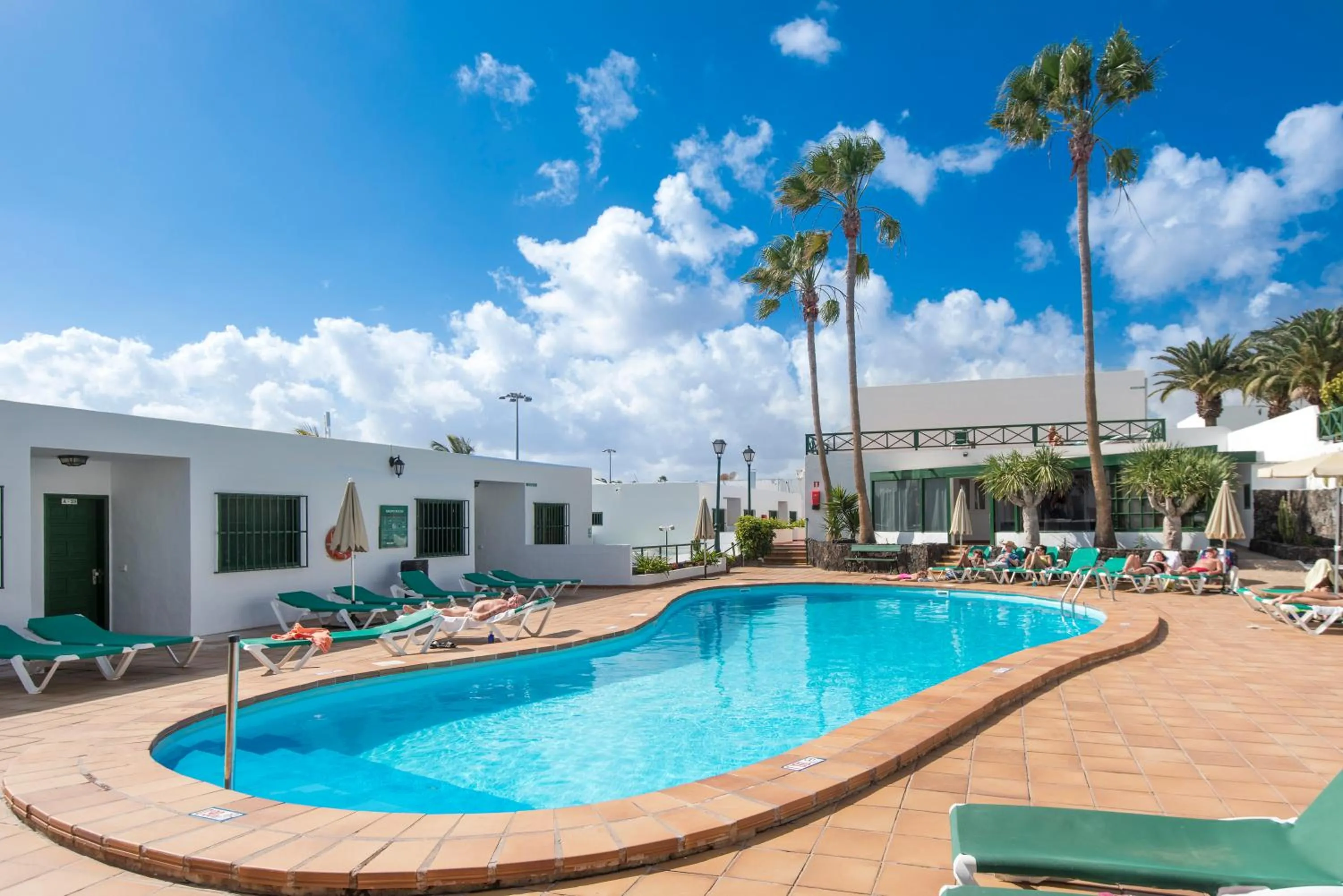 Swimming pool in Rocas Blancas Apartments