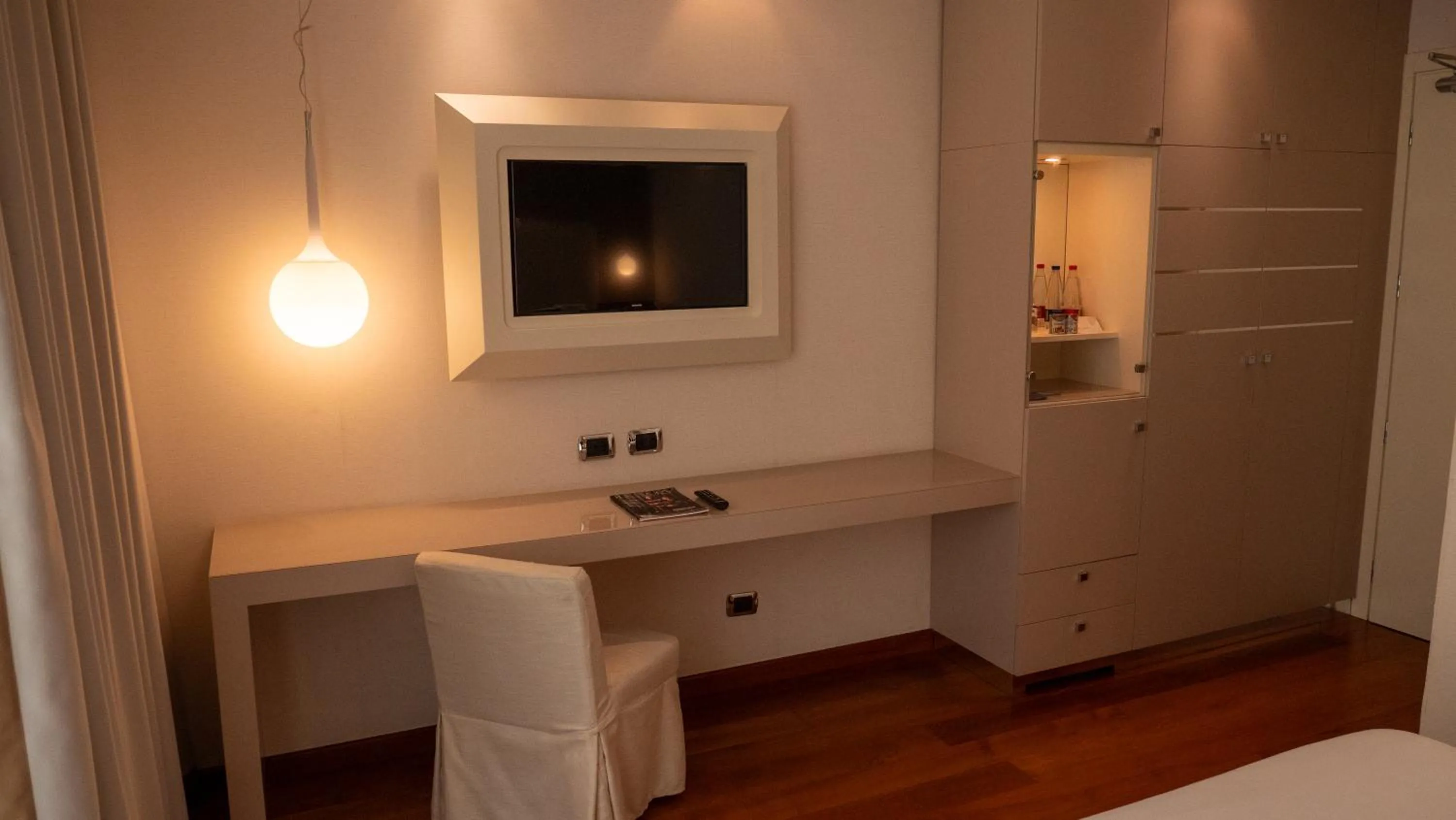 TV and multimedia in Relais Paradiso