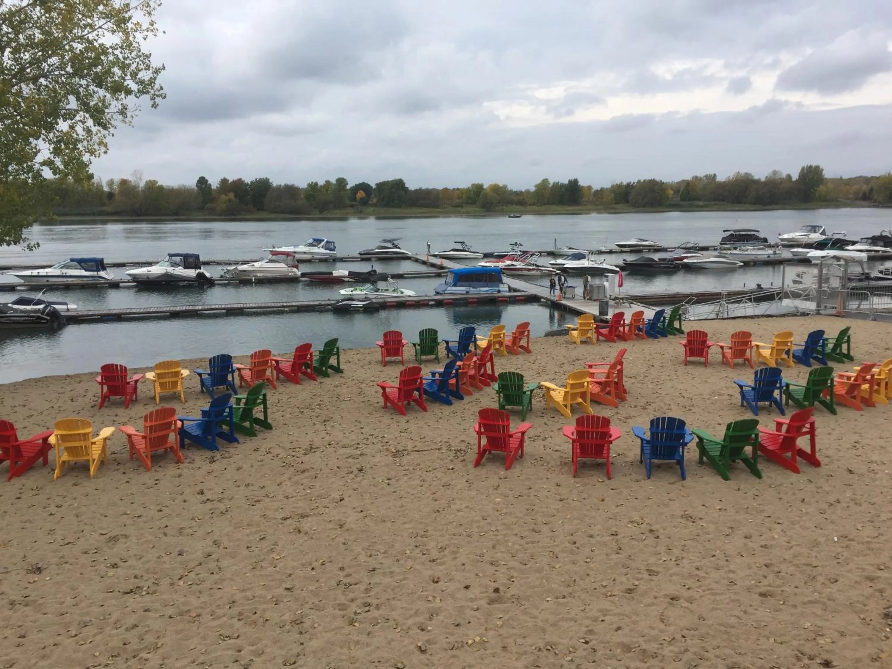 Neighbourhood in Martine & Michel