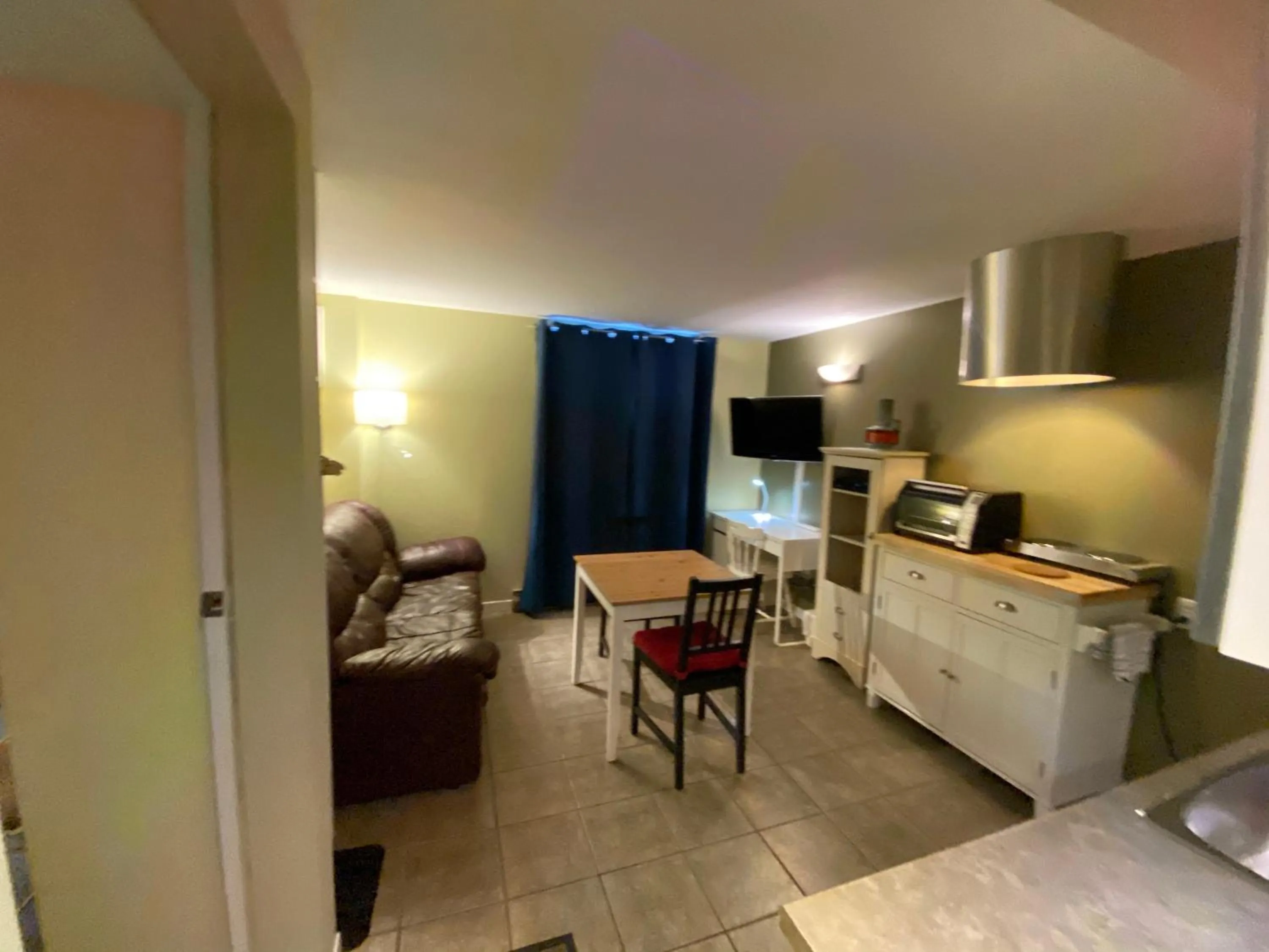 TV and multimedia in Martine & Michel