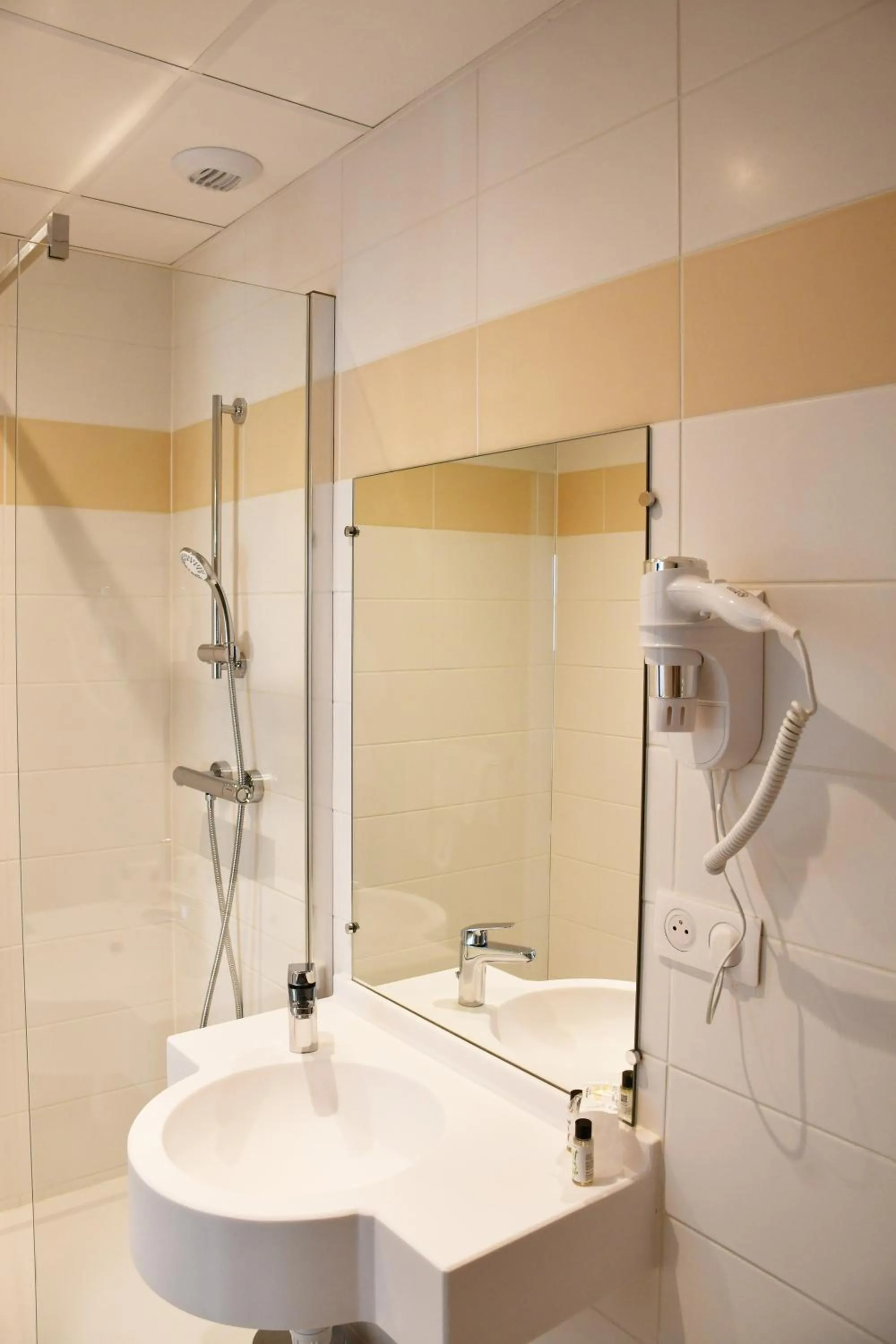 Bathroom in Hotel Moderne