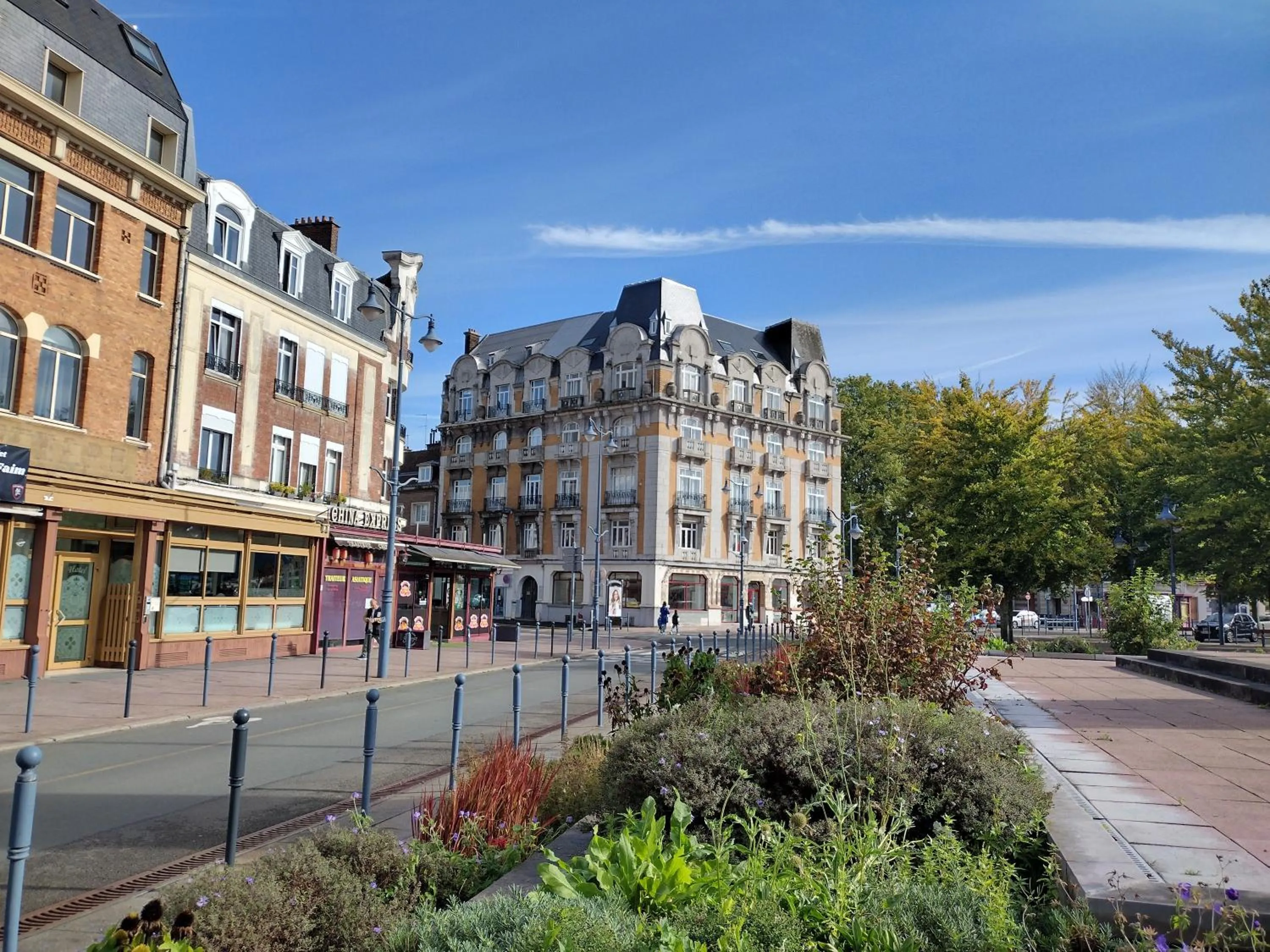 Property building in Hotel Moderne