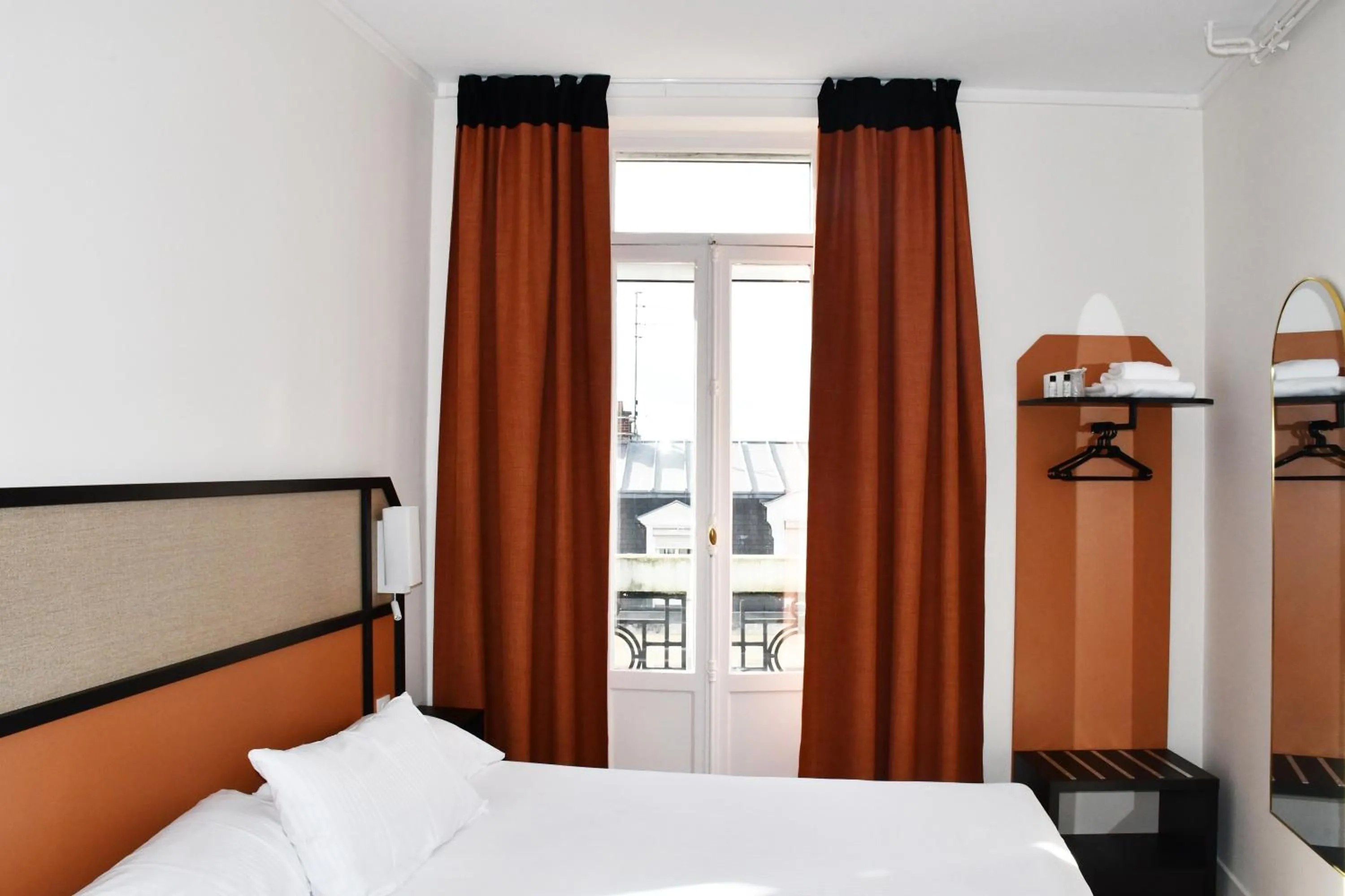 Photo of the whole room, Bed in Hotel Moderne