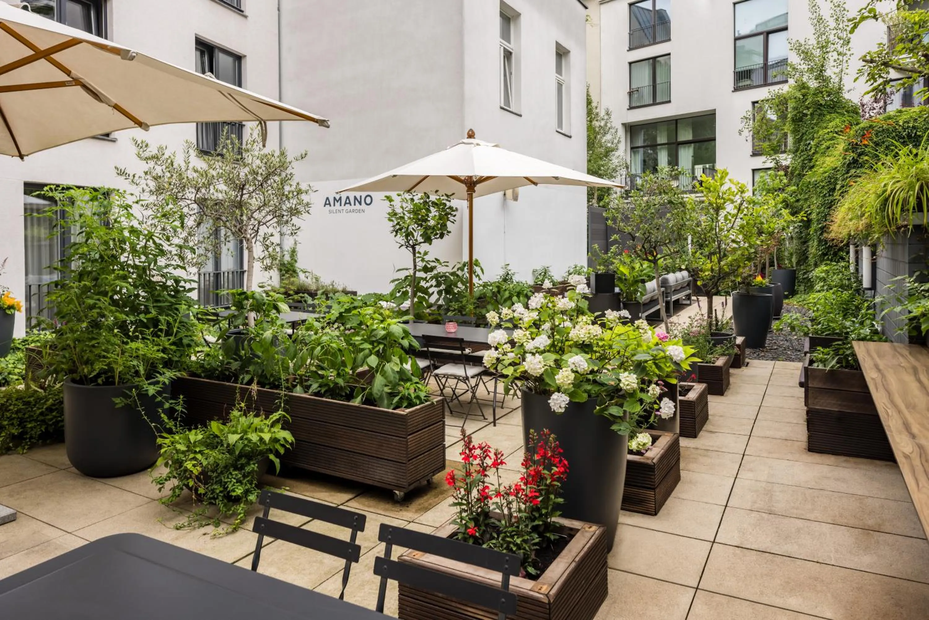 Garden in Hotel AMANO Rooms & Apartments