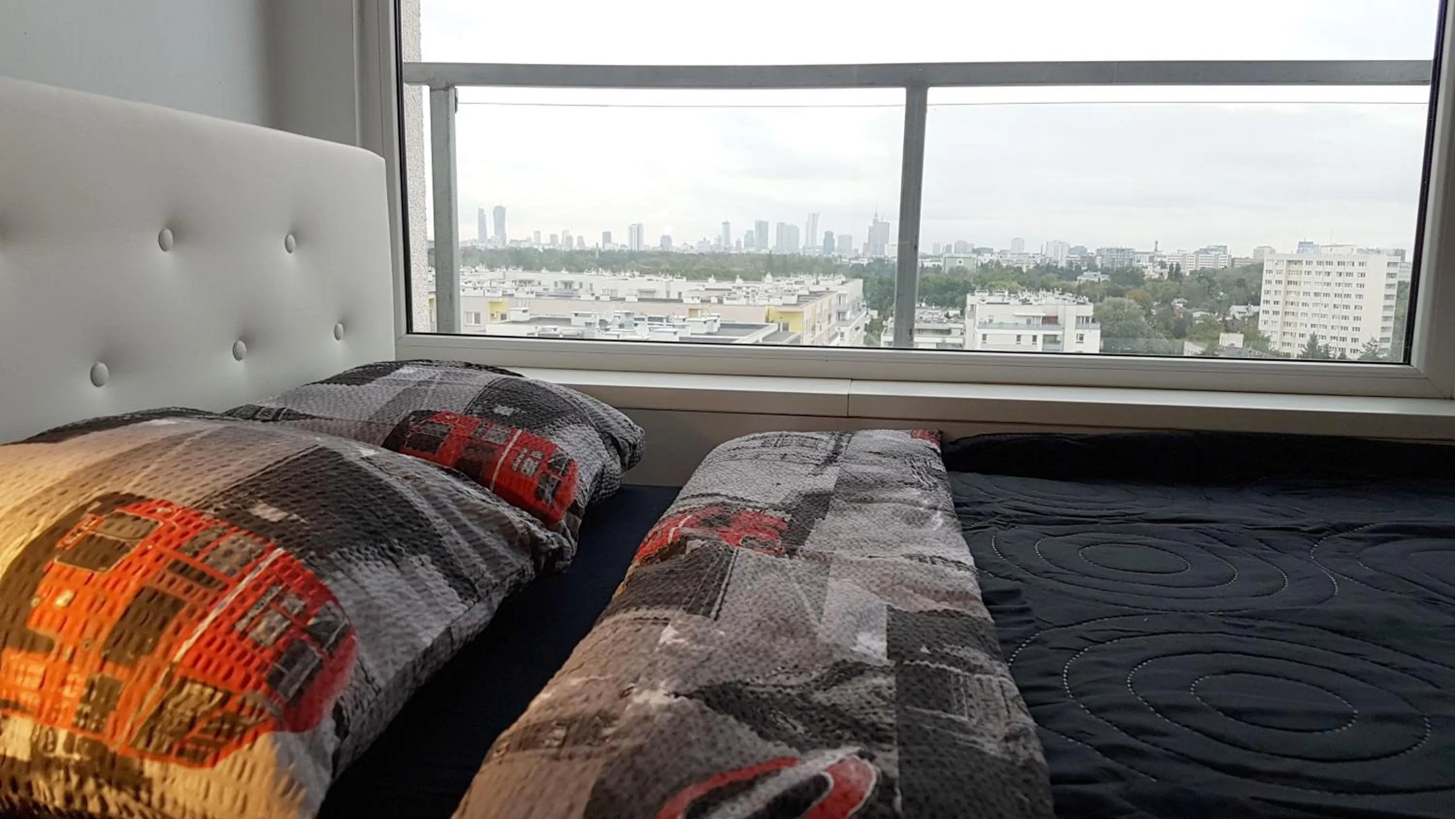 Bedroom, Bed in Walk distance to mokotow business park