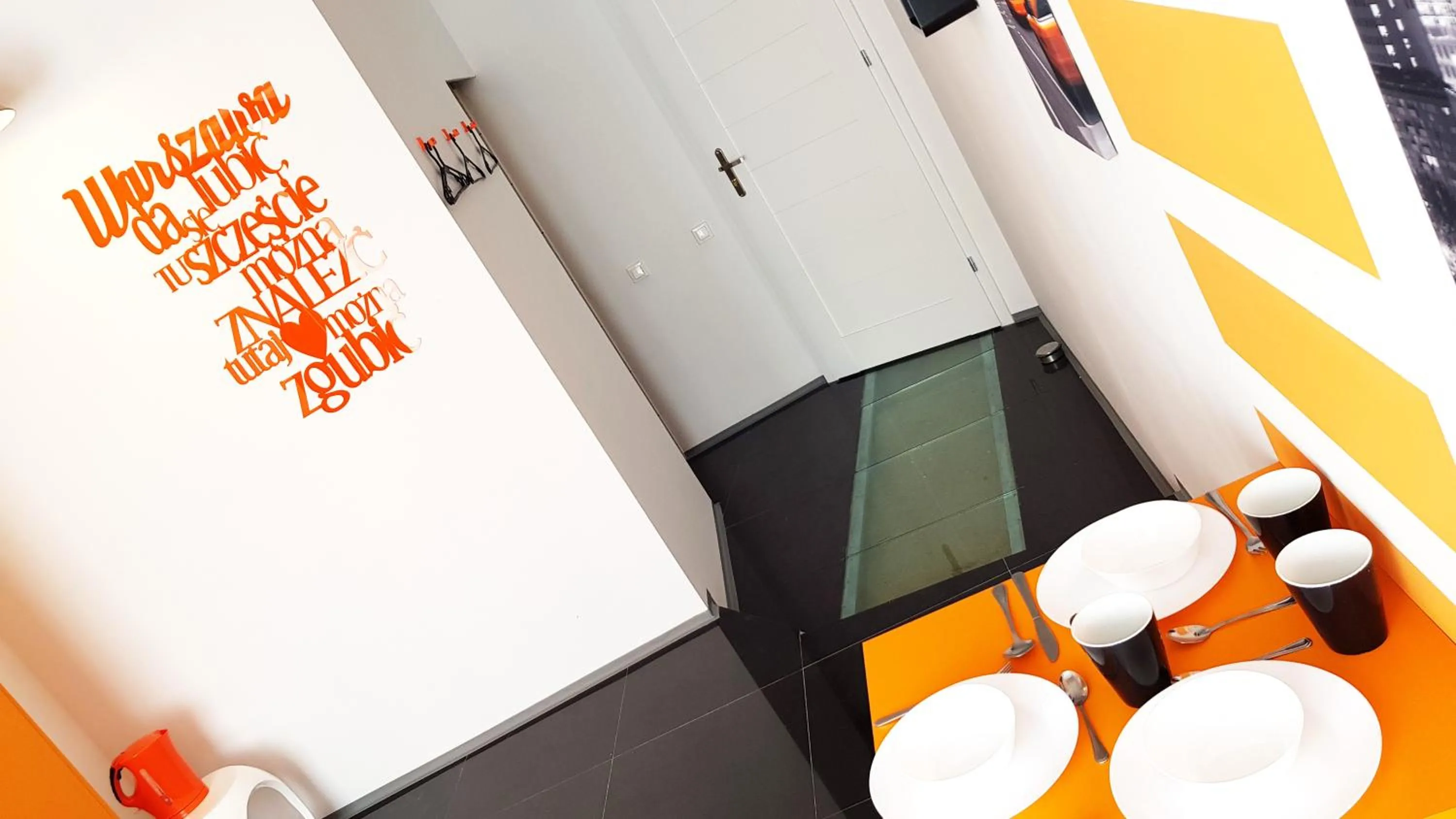 Walk distance to mokotow business park