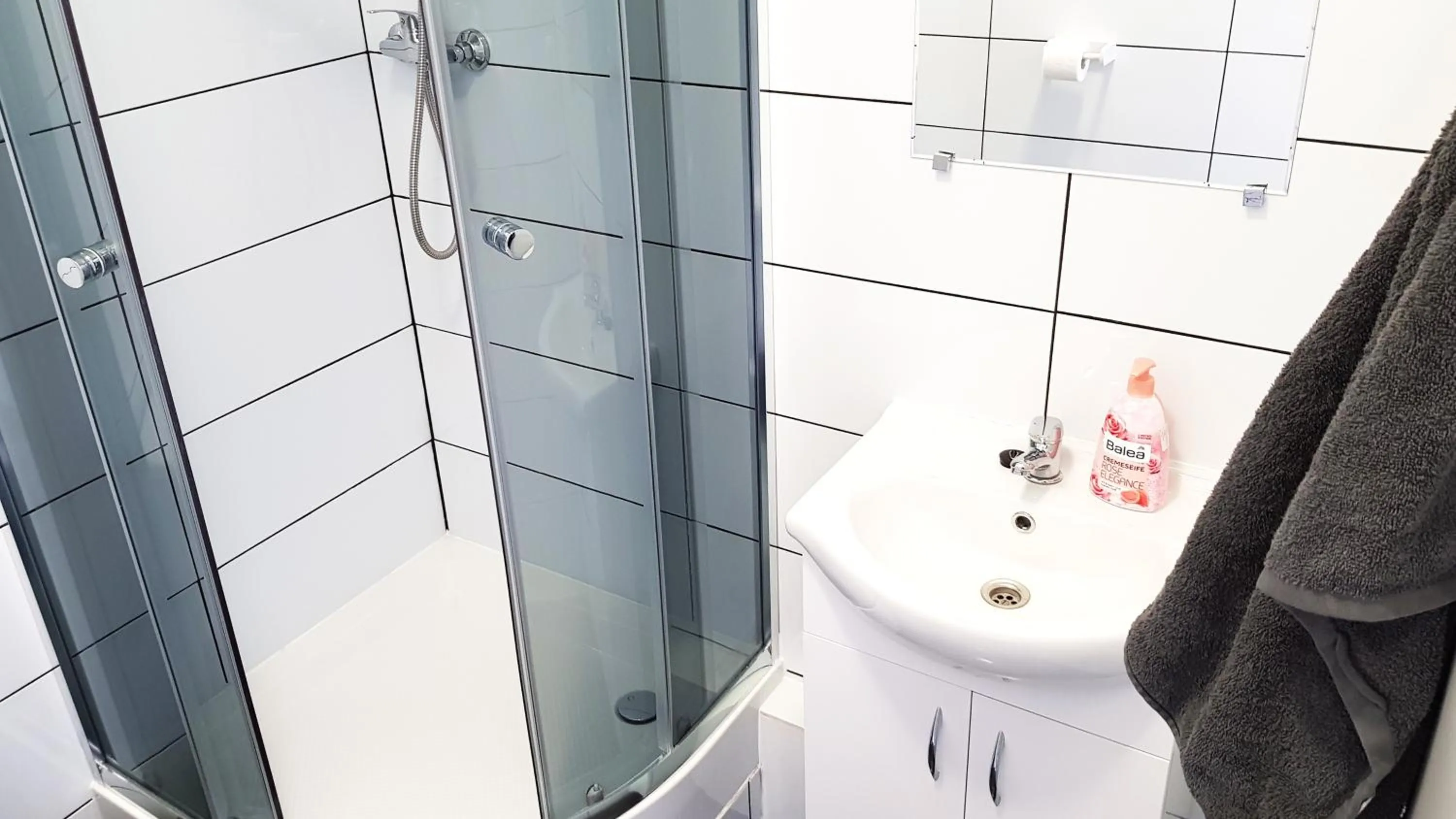 Walk distance to mokotow business park