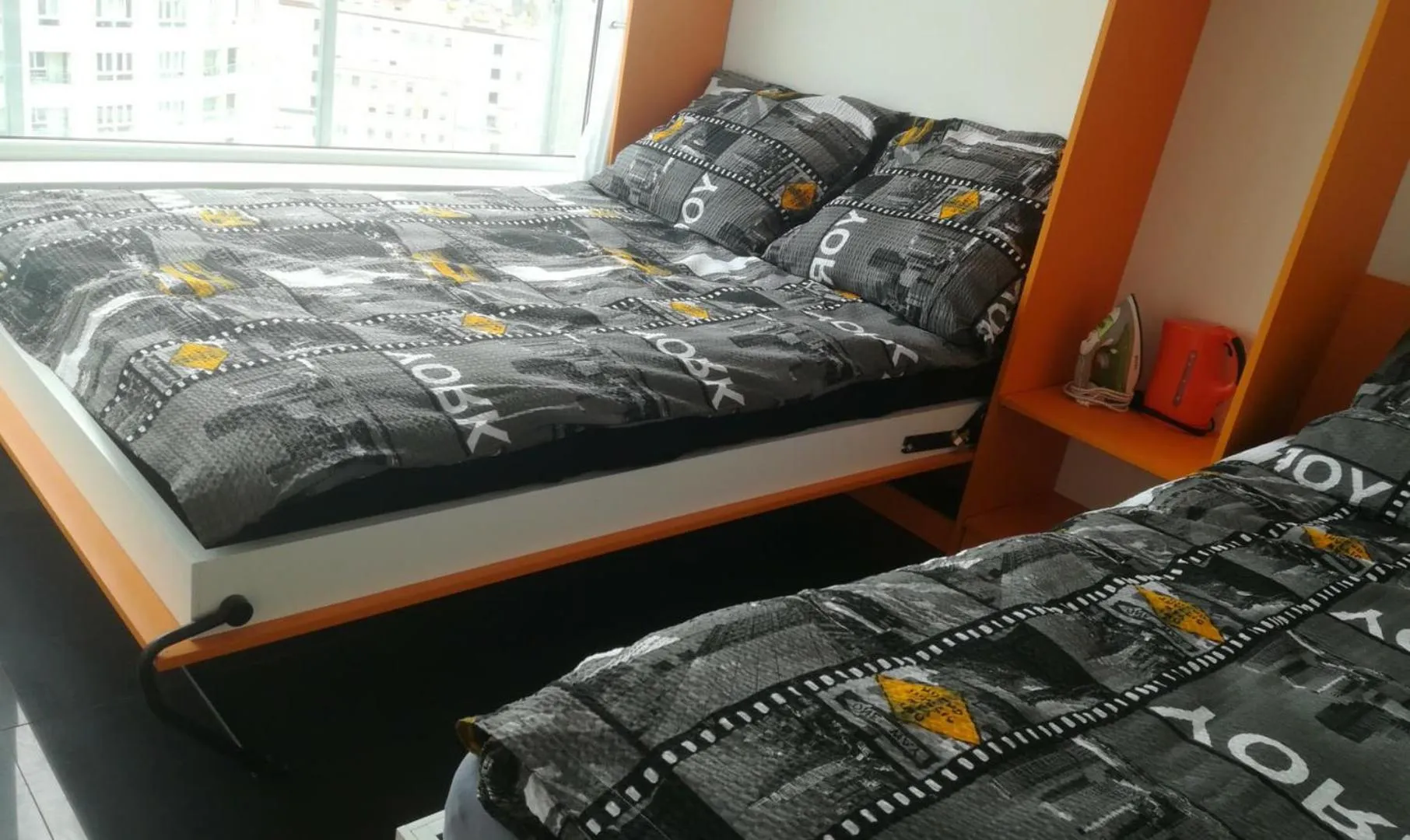 Bed in Walk distance to mokotow business park