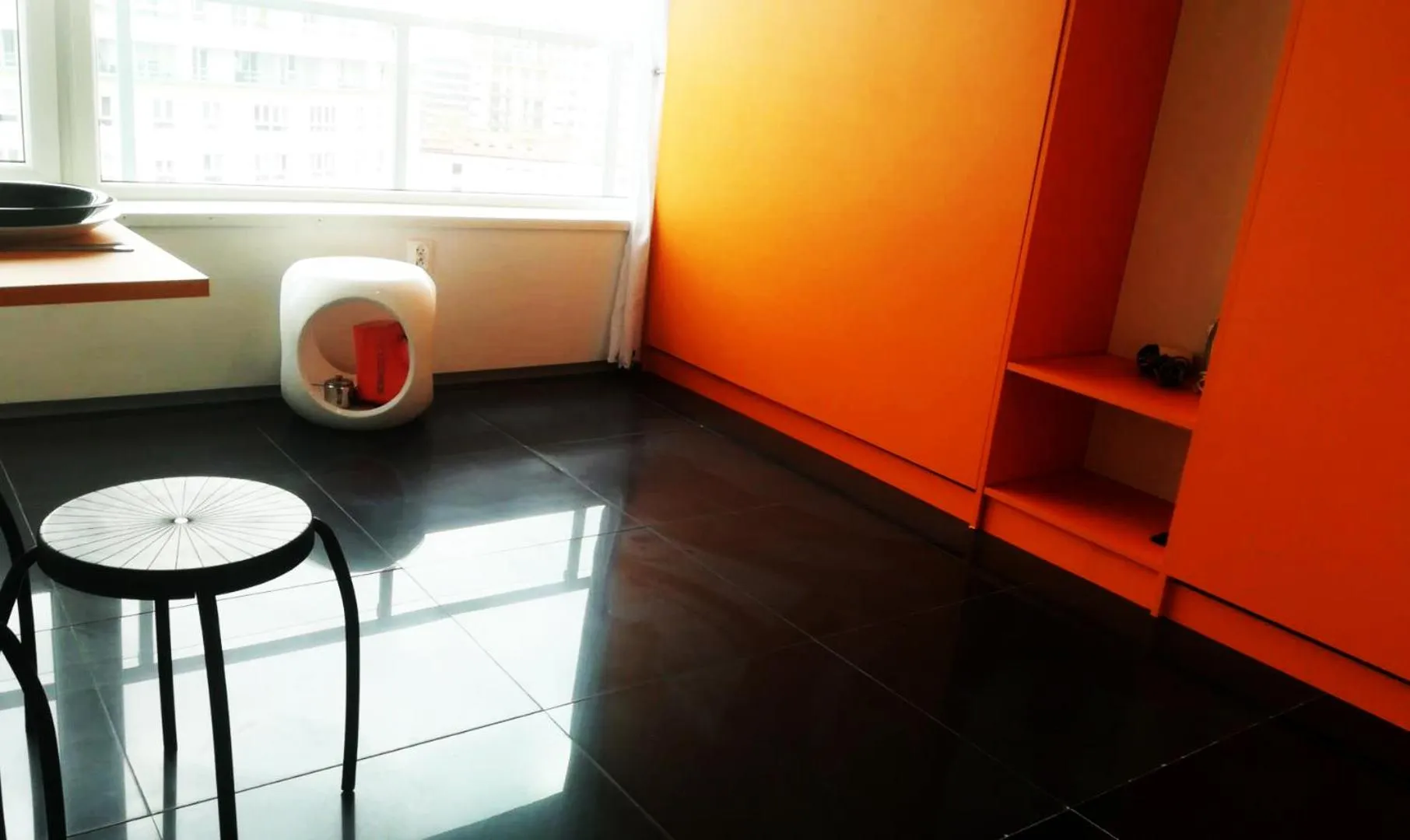 Walk distance to mokotow business park