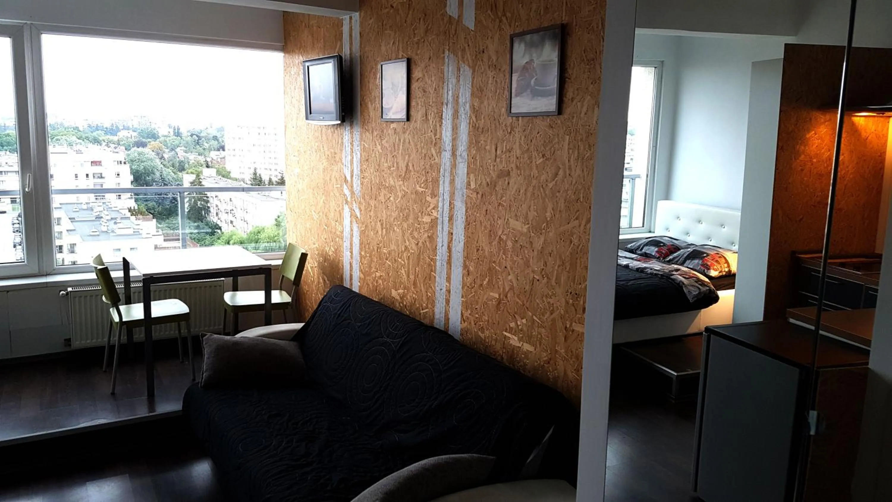 Seating area in Walk distance to mokotow business park