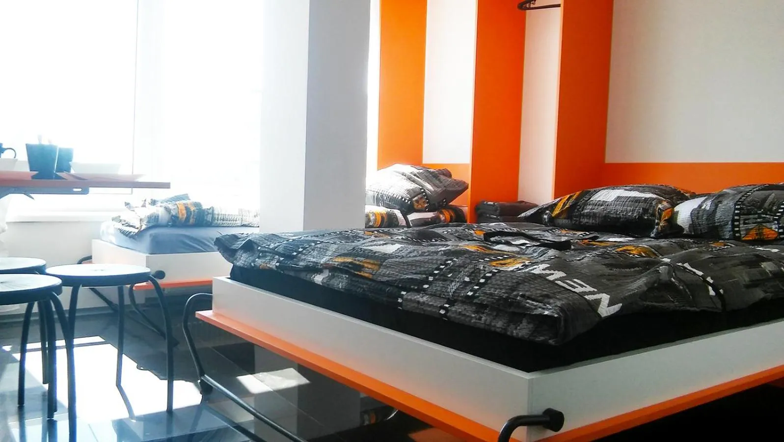 Walk distance to mokotow business park