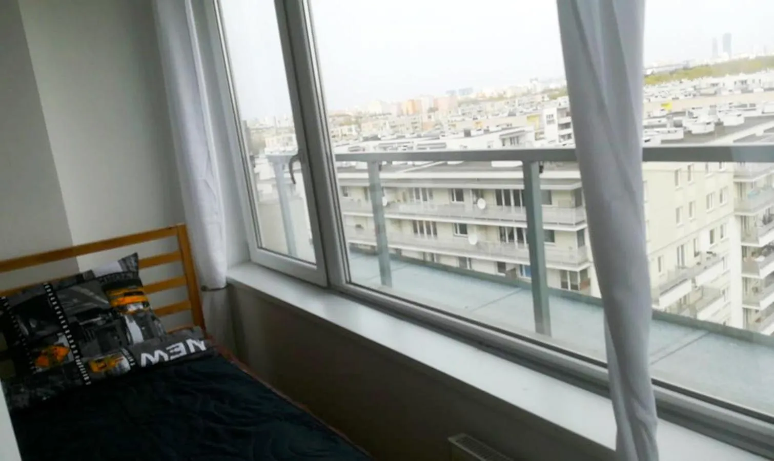 Walk distance to mokotow business park