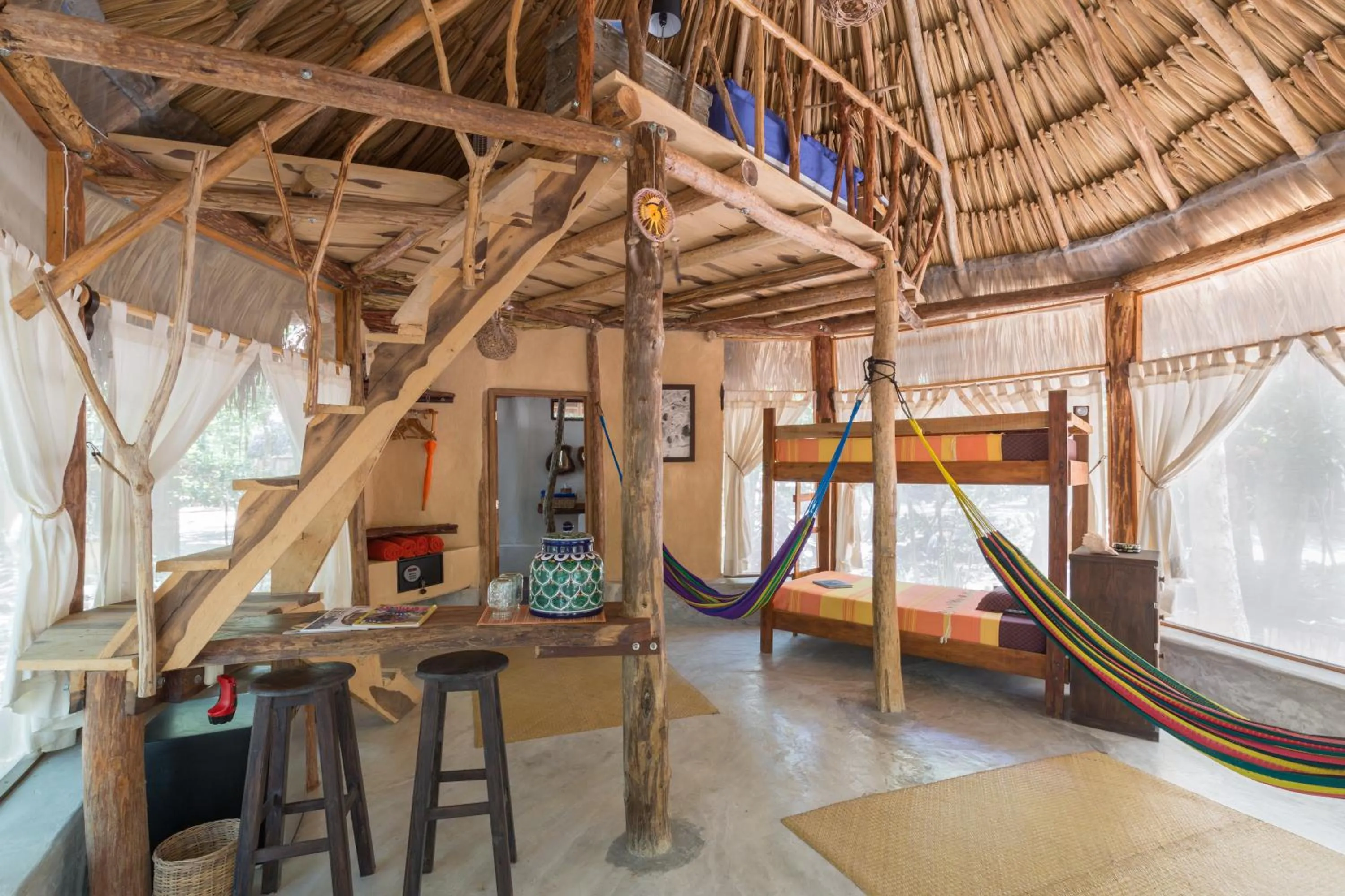 Bed in MELI-MELO P&B