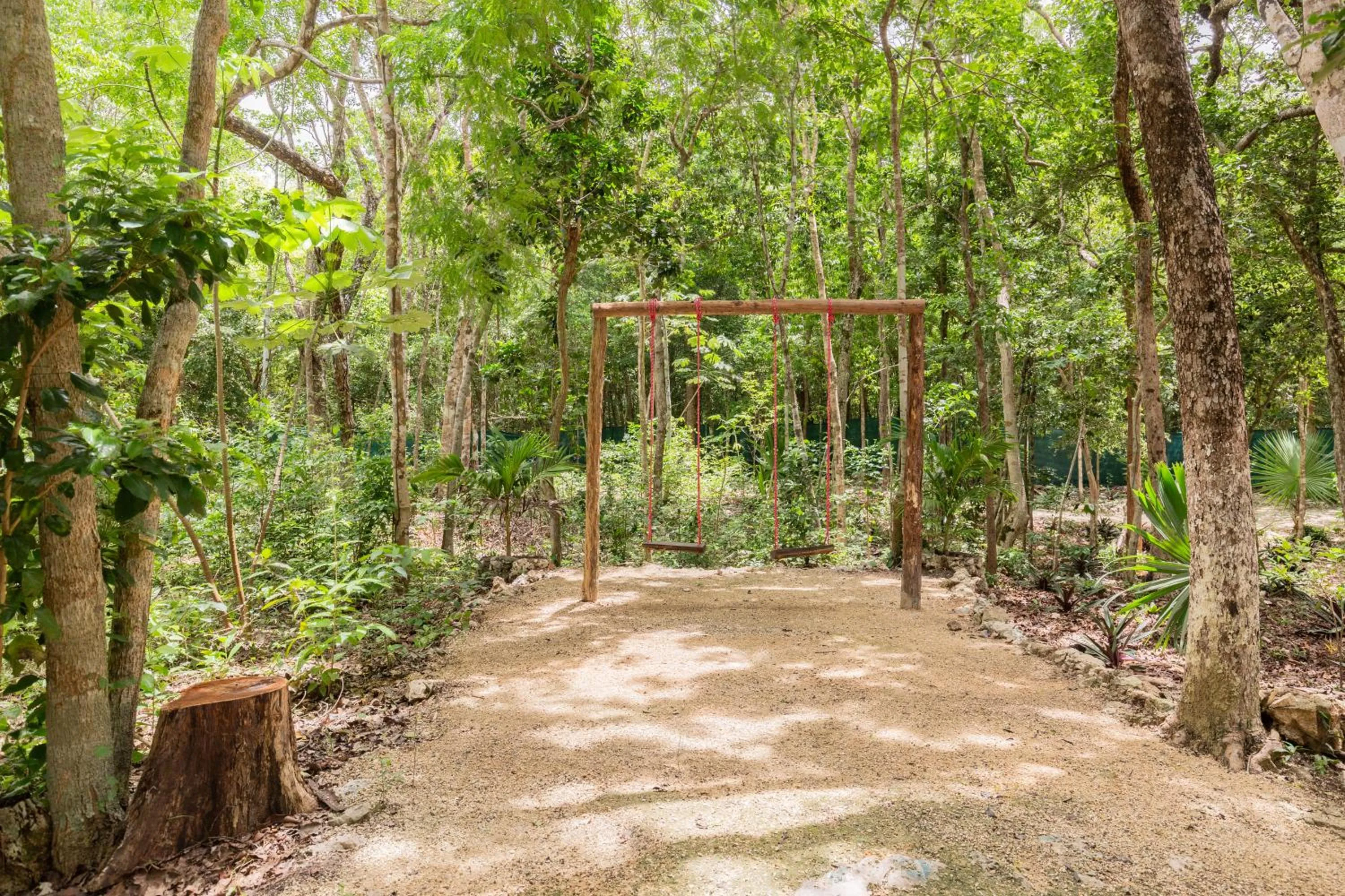 Children play ground in MELI-MELO P&B