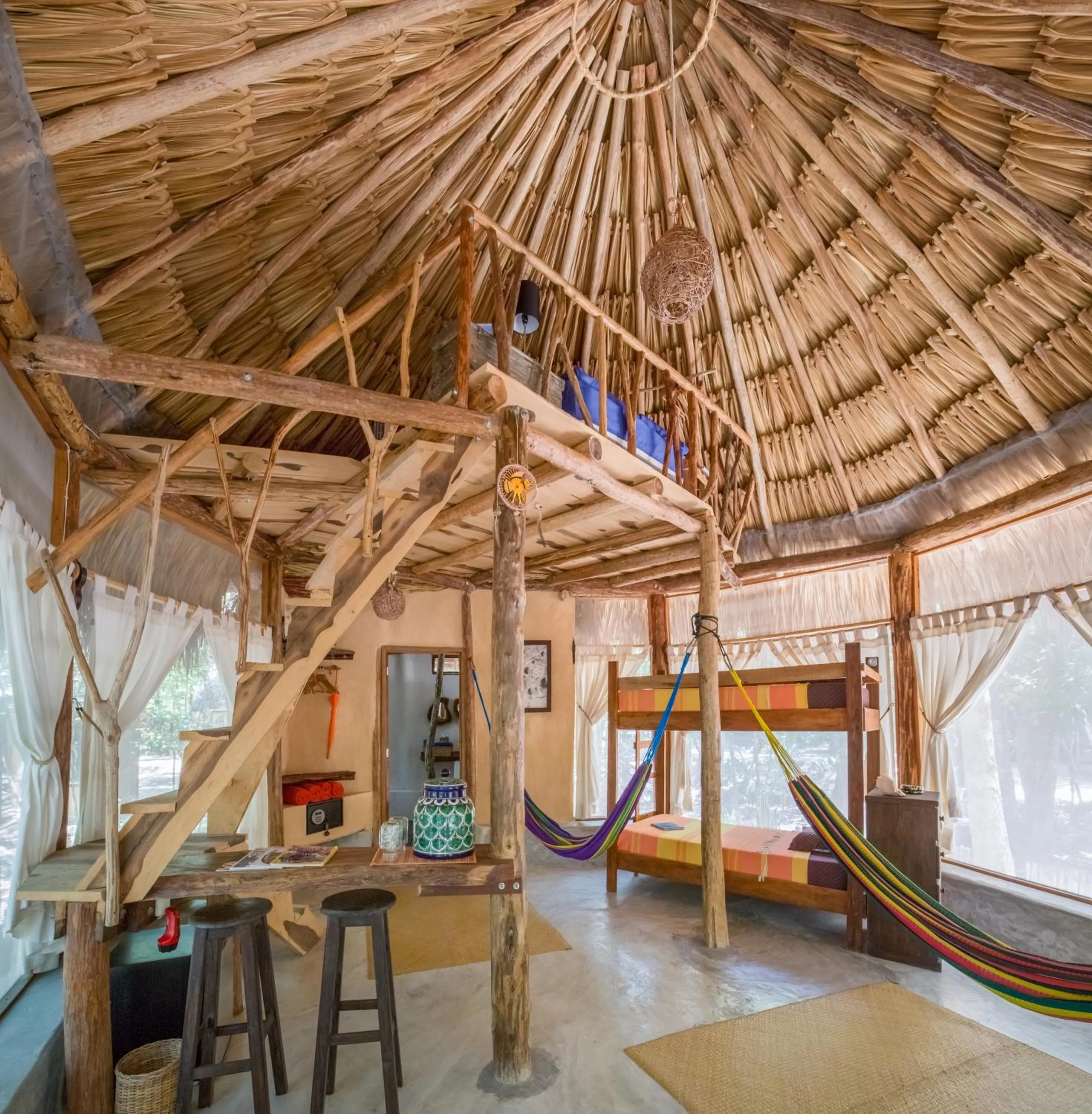 Bed in MELI-MELO P&B