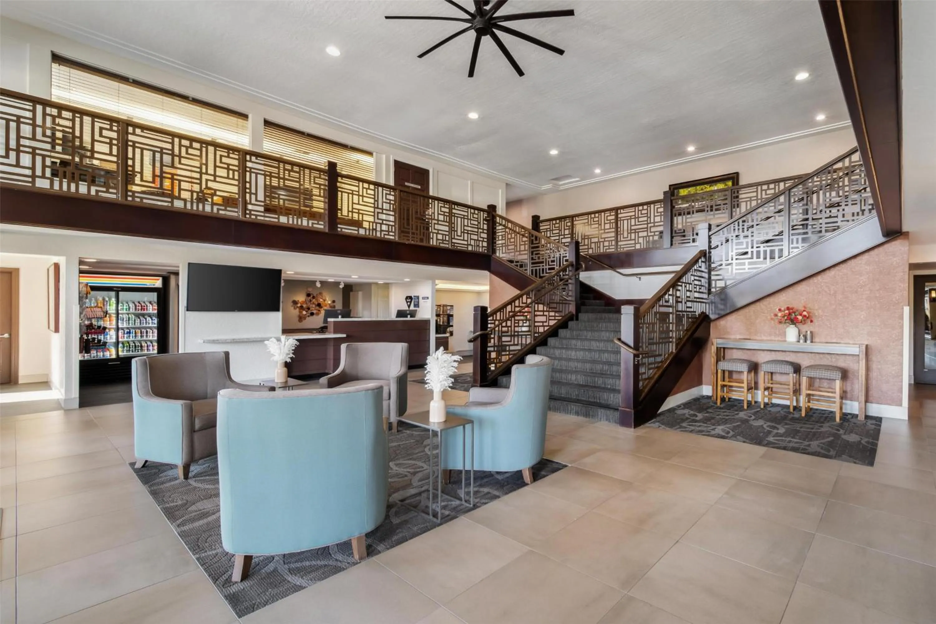 Lobby or reception in Best Western Plus Hilltop Inn