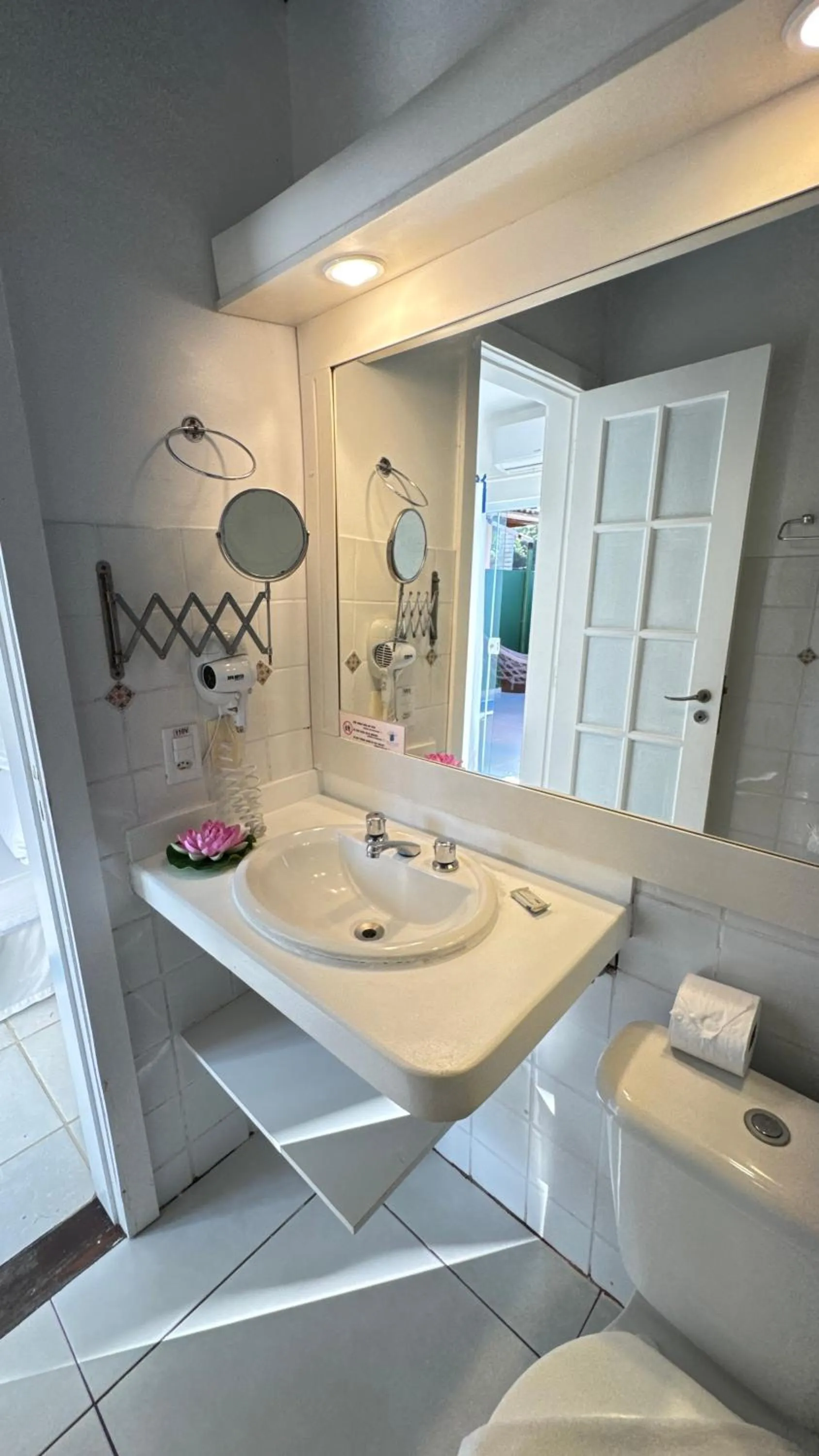 Toilet in Villa Baobá Pousada & Spa