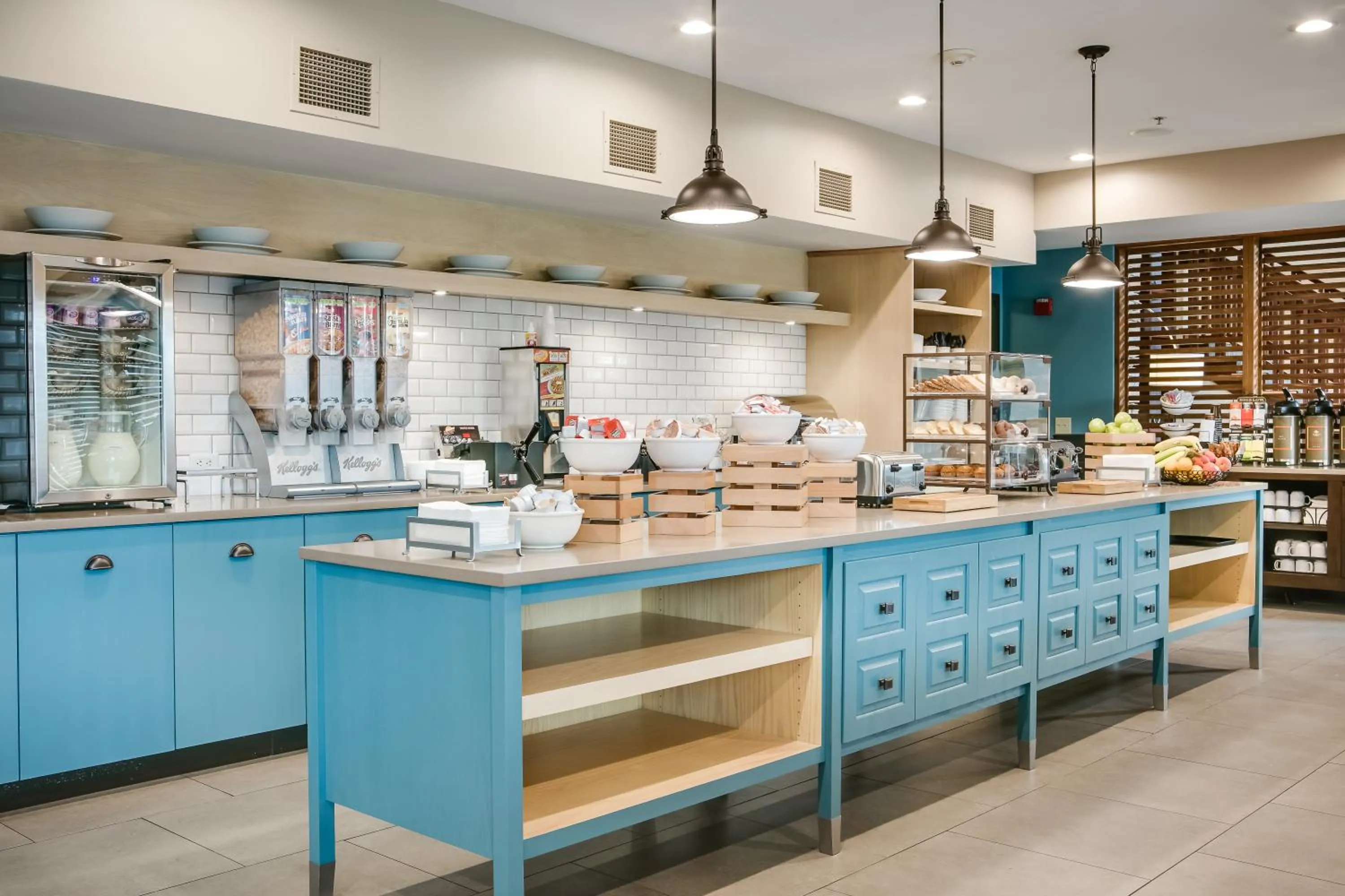 Restaurant/places to eat in Country Inn & Suites by Radisson, Madison West, WI