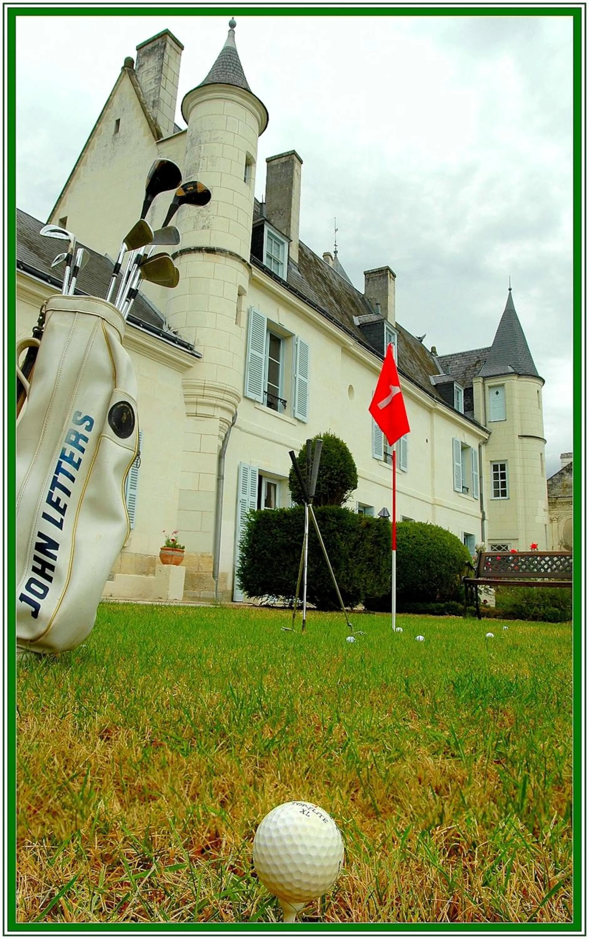 Golfcourse in La Maison de l'Argentier du Roy