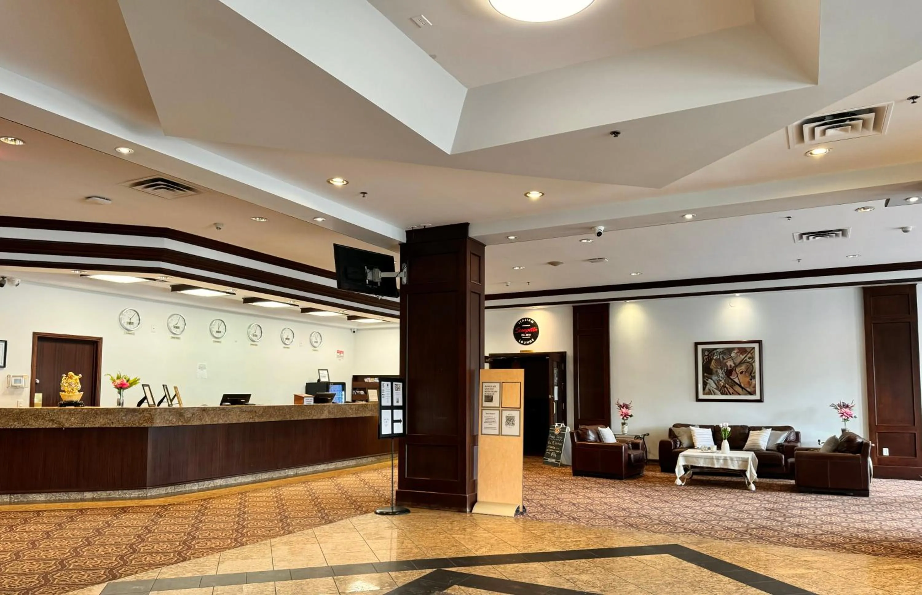Lobby or reception in Divya Sutra Plaza and Conference Centre Calgary Airport