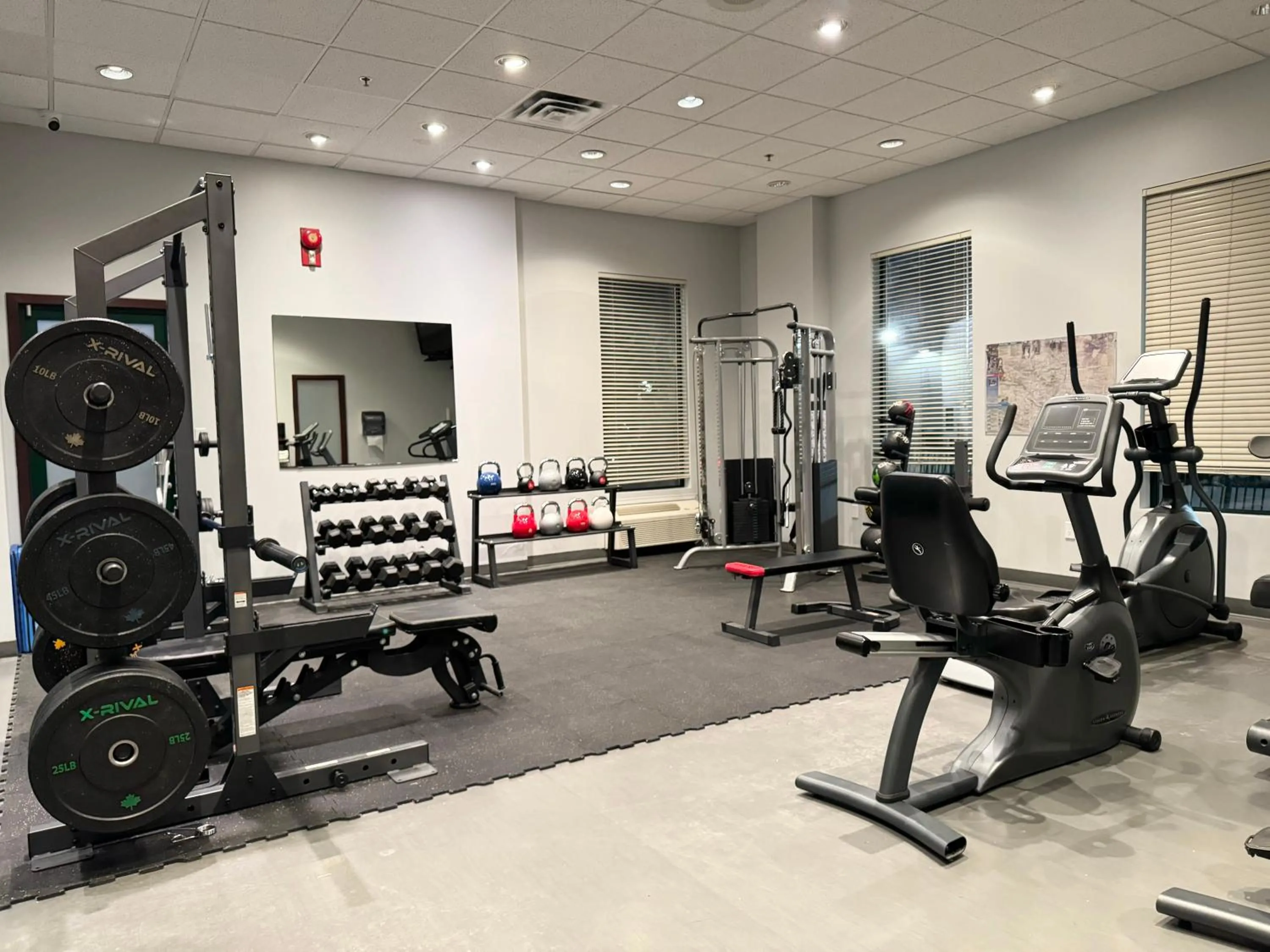 Fitness centre/facilities in Divya Sutra Plaza and Conference Centre Calgary Airport