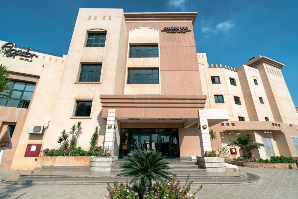 Property building in Swiss Inn Plaza Hotel