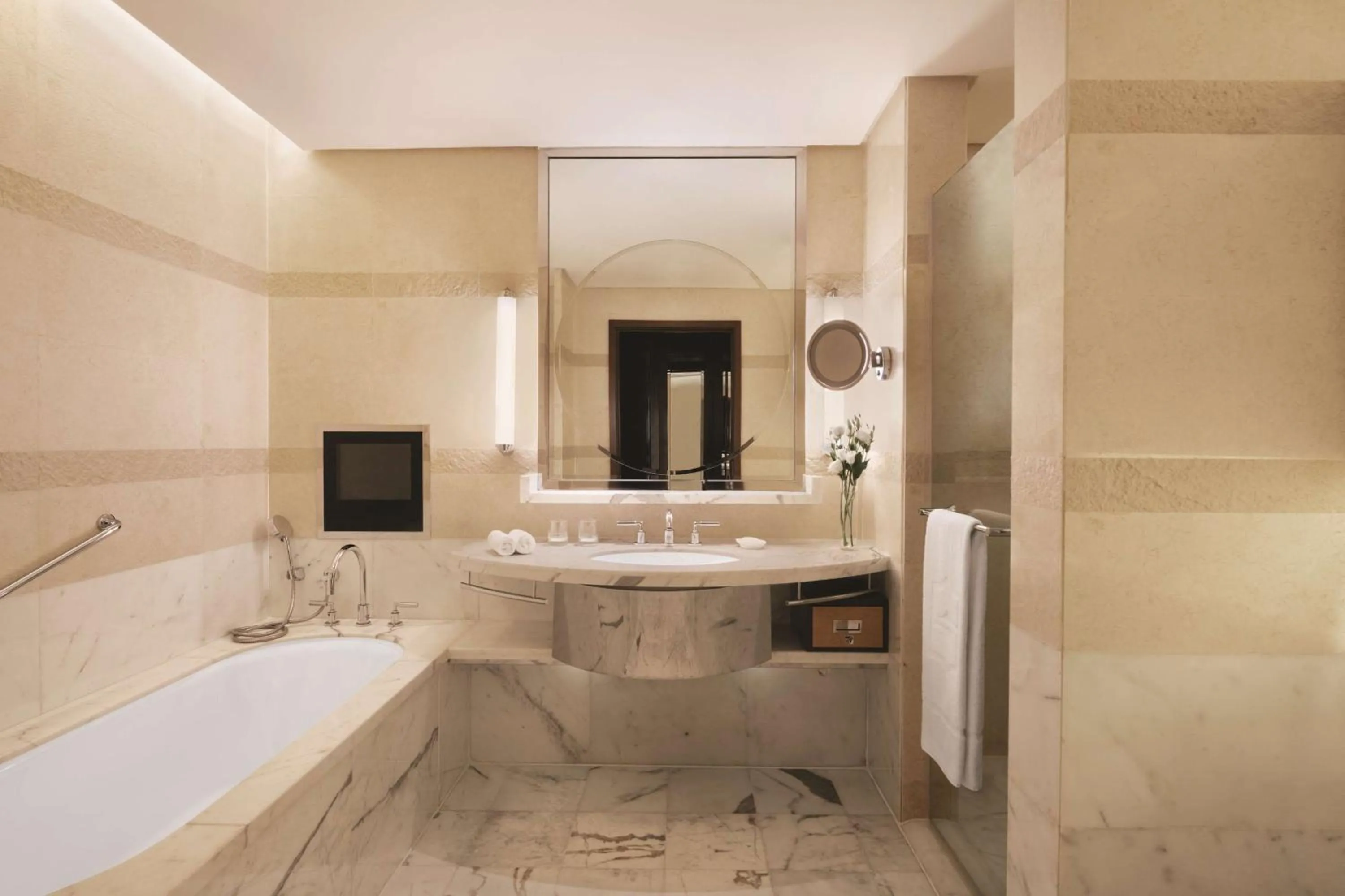 Bathroom in Shangri-La Ningbo