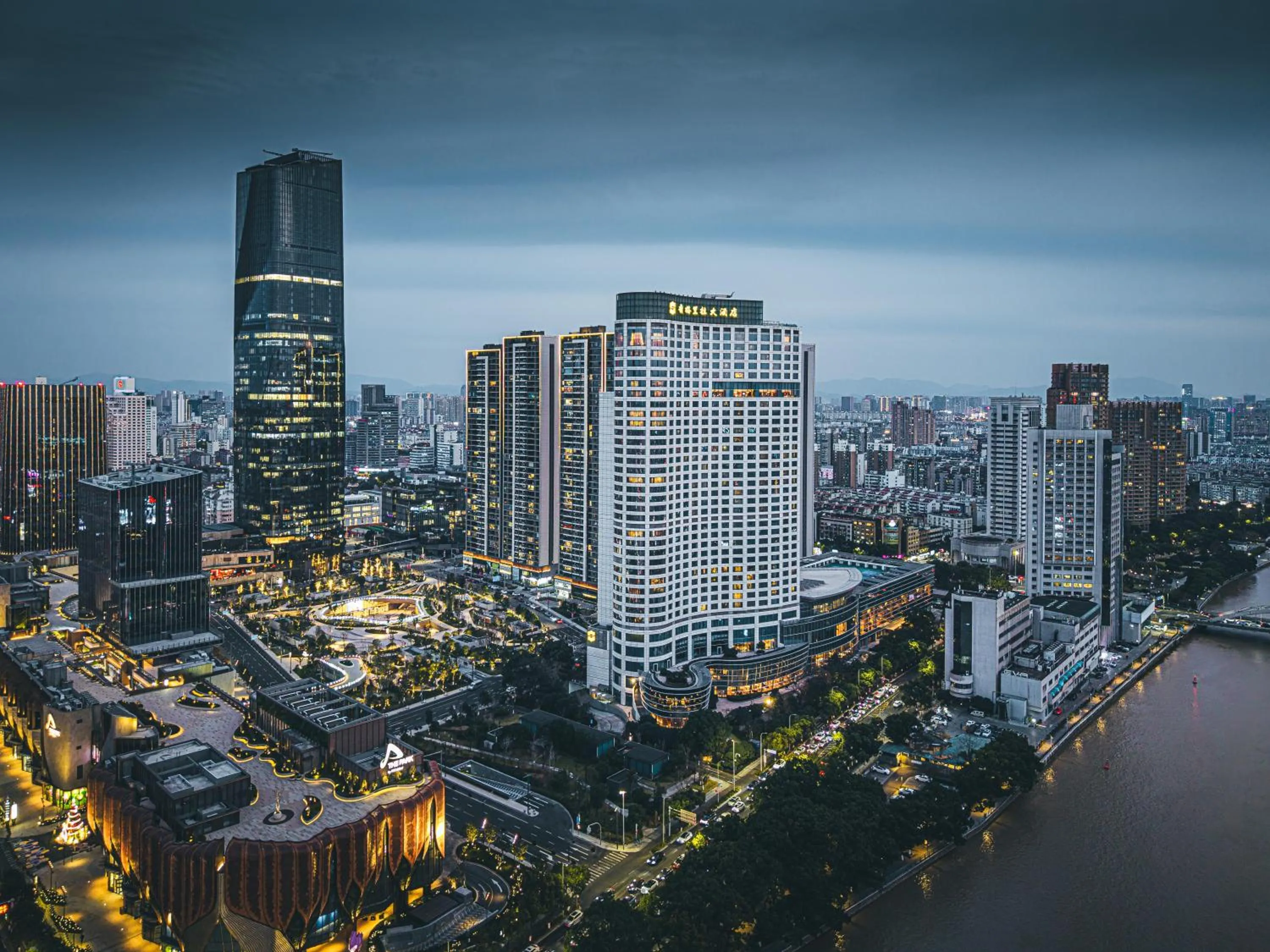 Property building in Shangri-La Ningbo