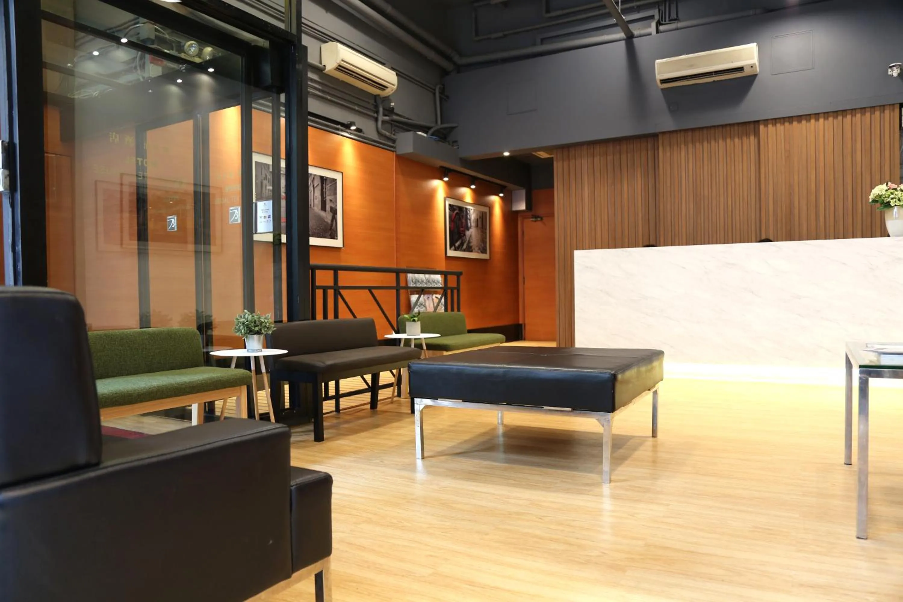 Lobby or reception in Bridal Tea House Hotel - Yaumatei