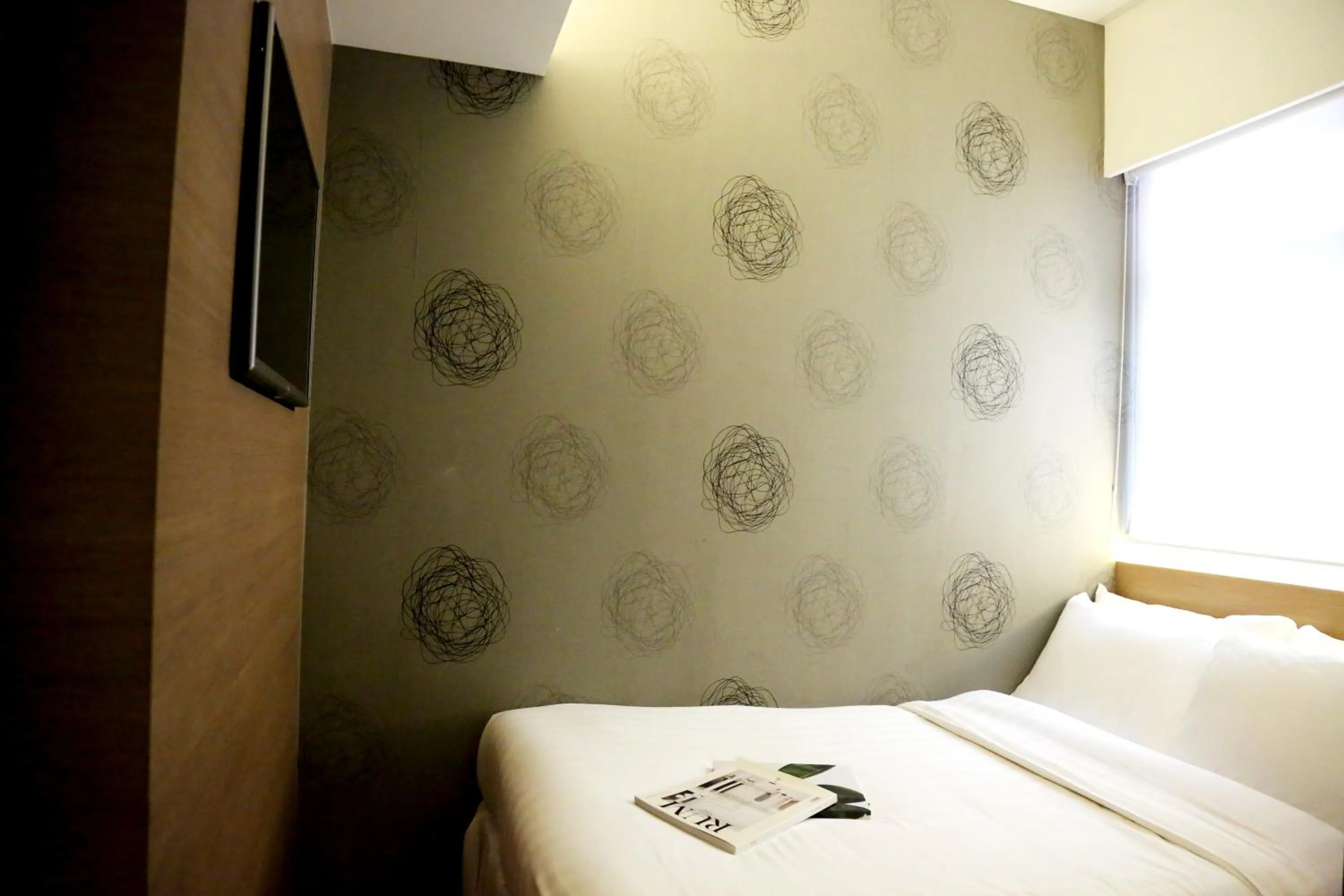 bunk bed, Bed in Bridal Tea House Hotel - Yaumatei