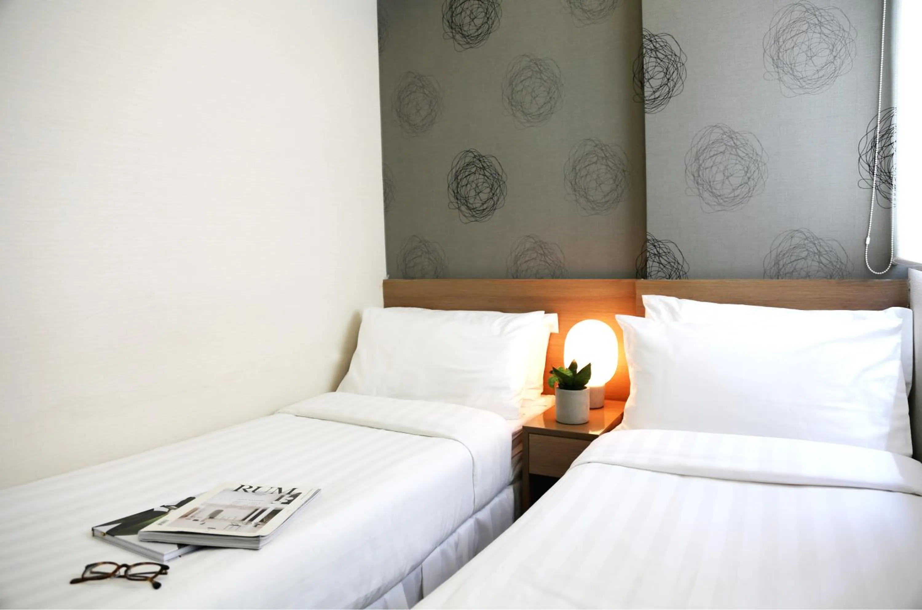 bunk bed, Bed in Bridal Tea House Hotel - Yaumatei