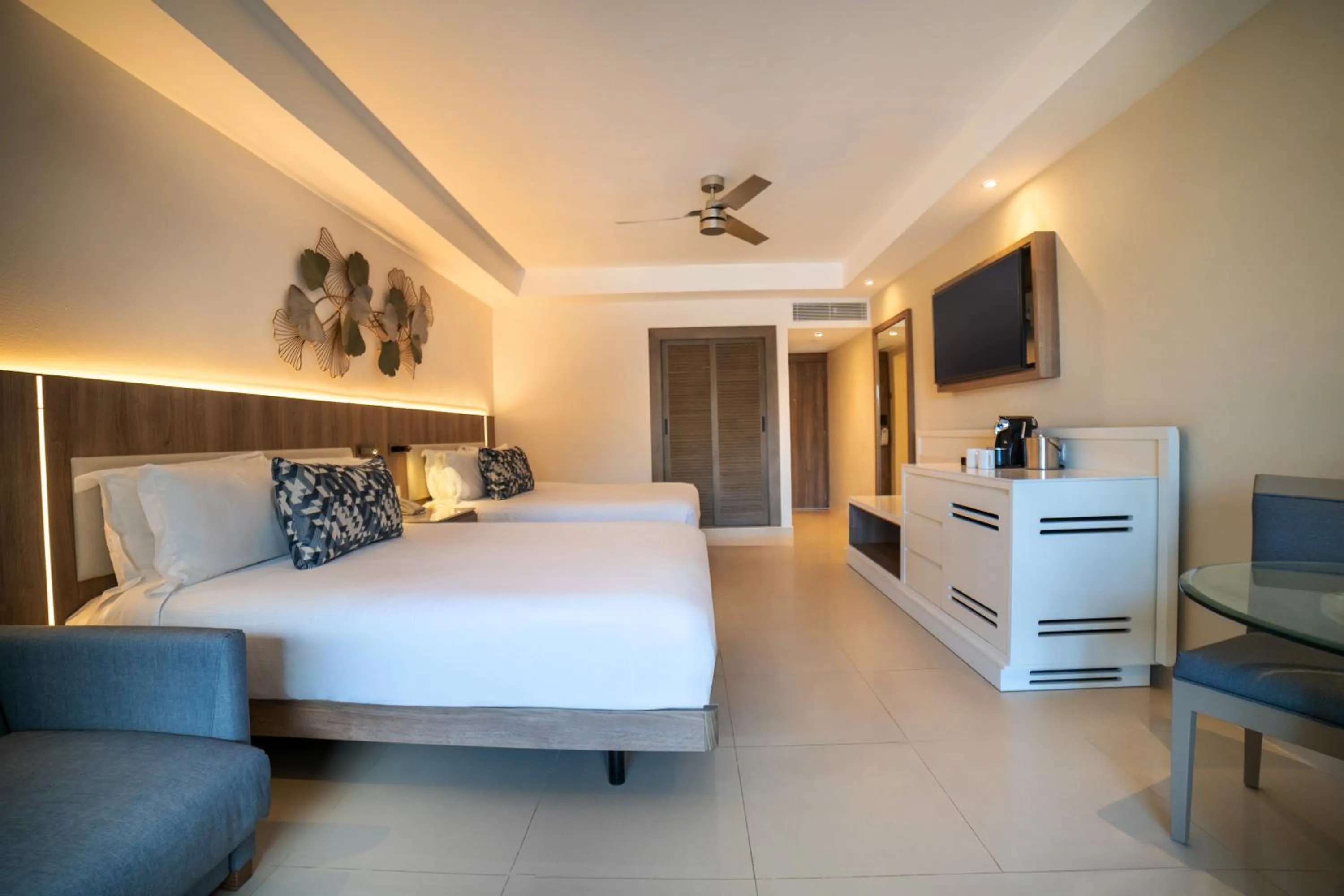 Bedroom, Bed in Royalton Hideaway Punta Cana, An Autograph Collection All-Inclusive Resort & Casino - Adults Only