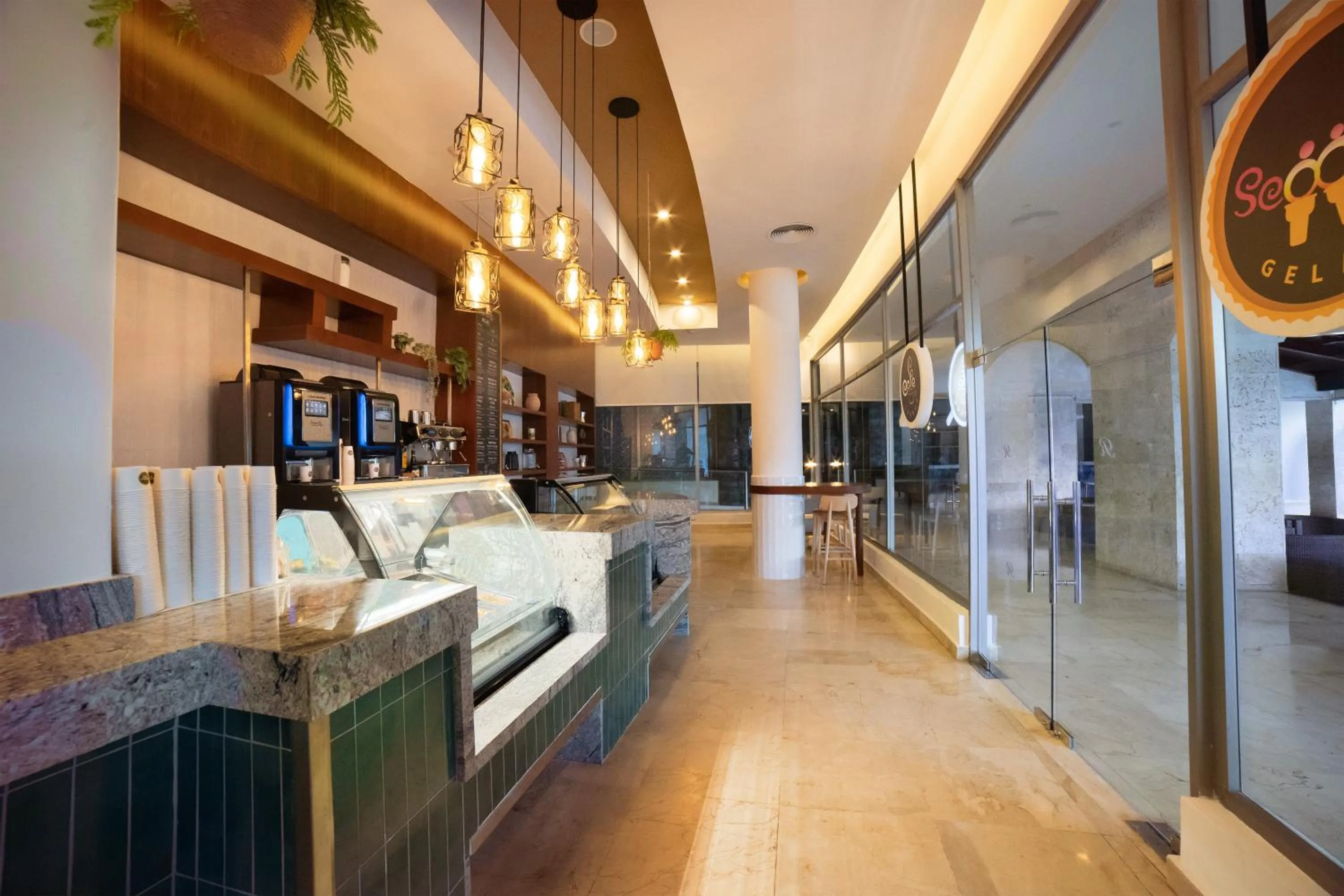 Restaurant/places to eat in Royalton Hideaway Punta Cana, An Autograph Collection All-Inclusive Resort & Casino - Adults Only