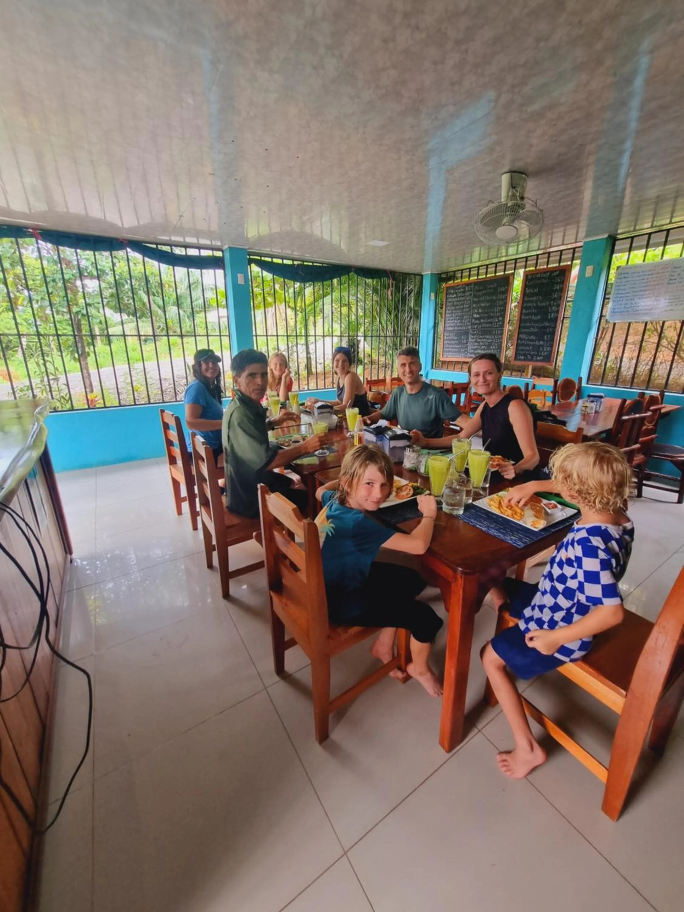 Food and drinks in Hotel Casa Gitana Corcovado Tour operador