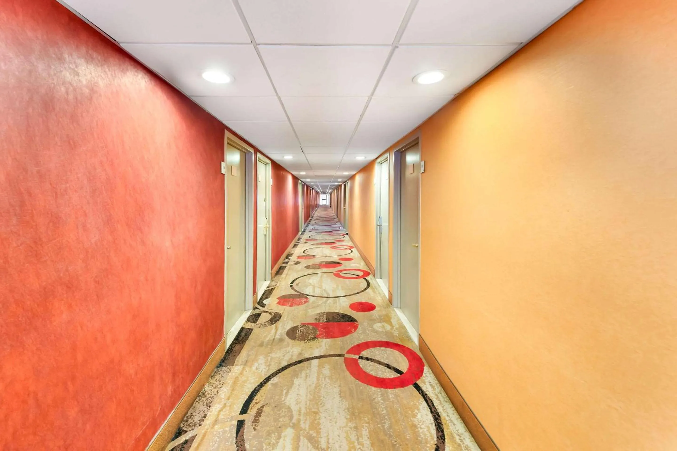 Lobby or reception in Rodeway Inn Capri