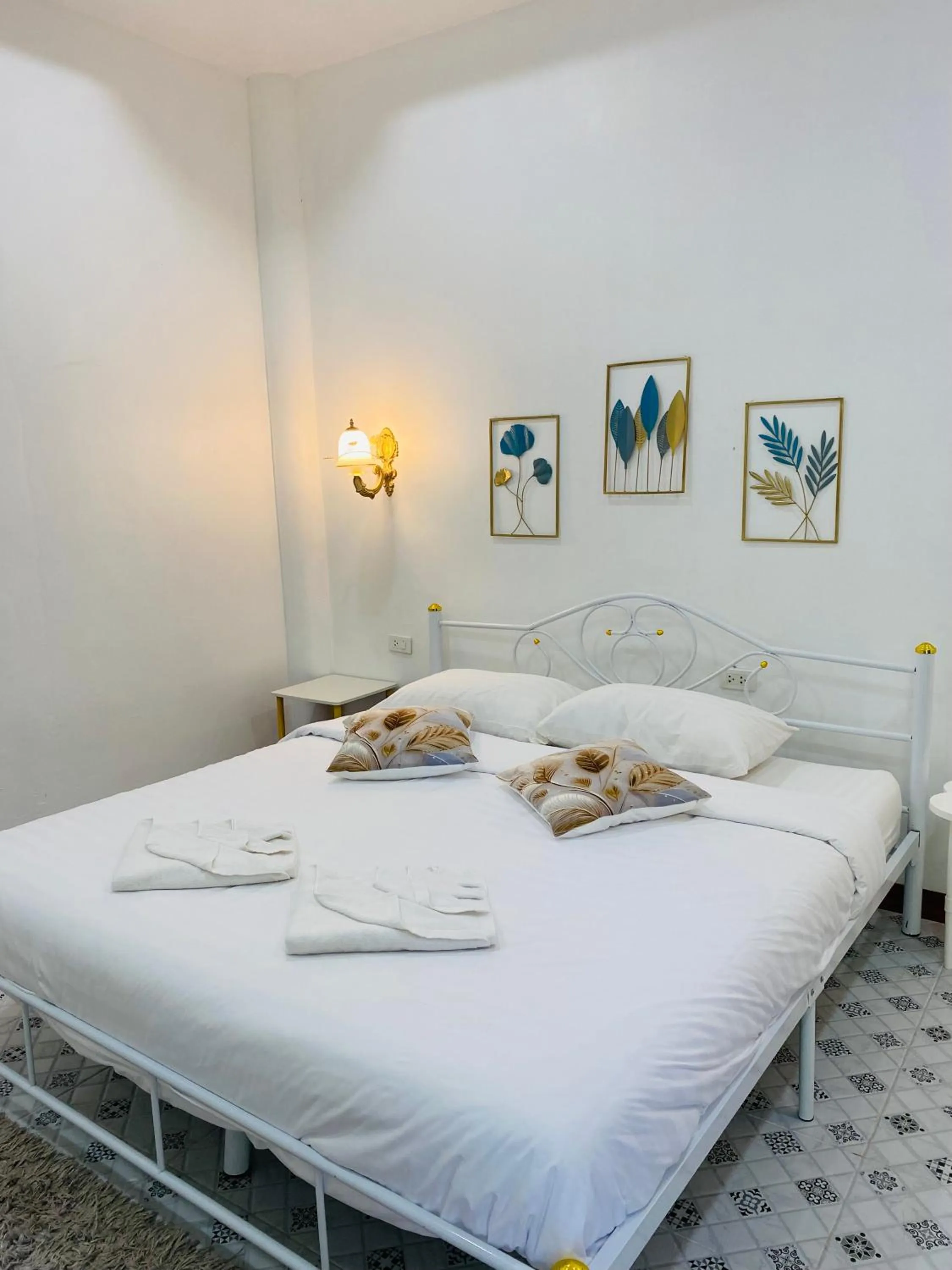 Bed in Saiyok River House