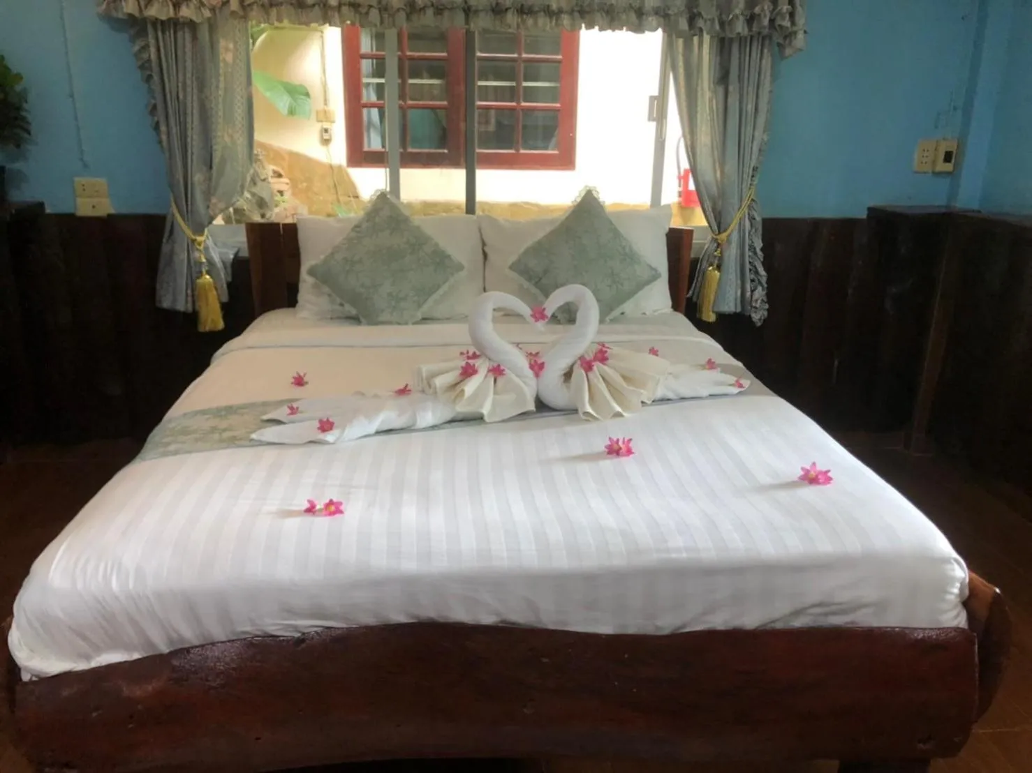 Bed in Saiyok River House