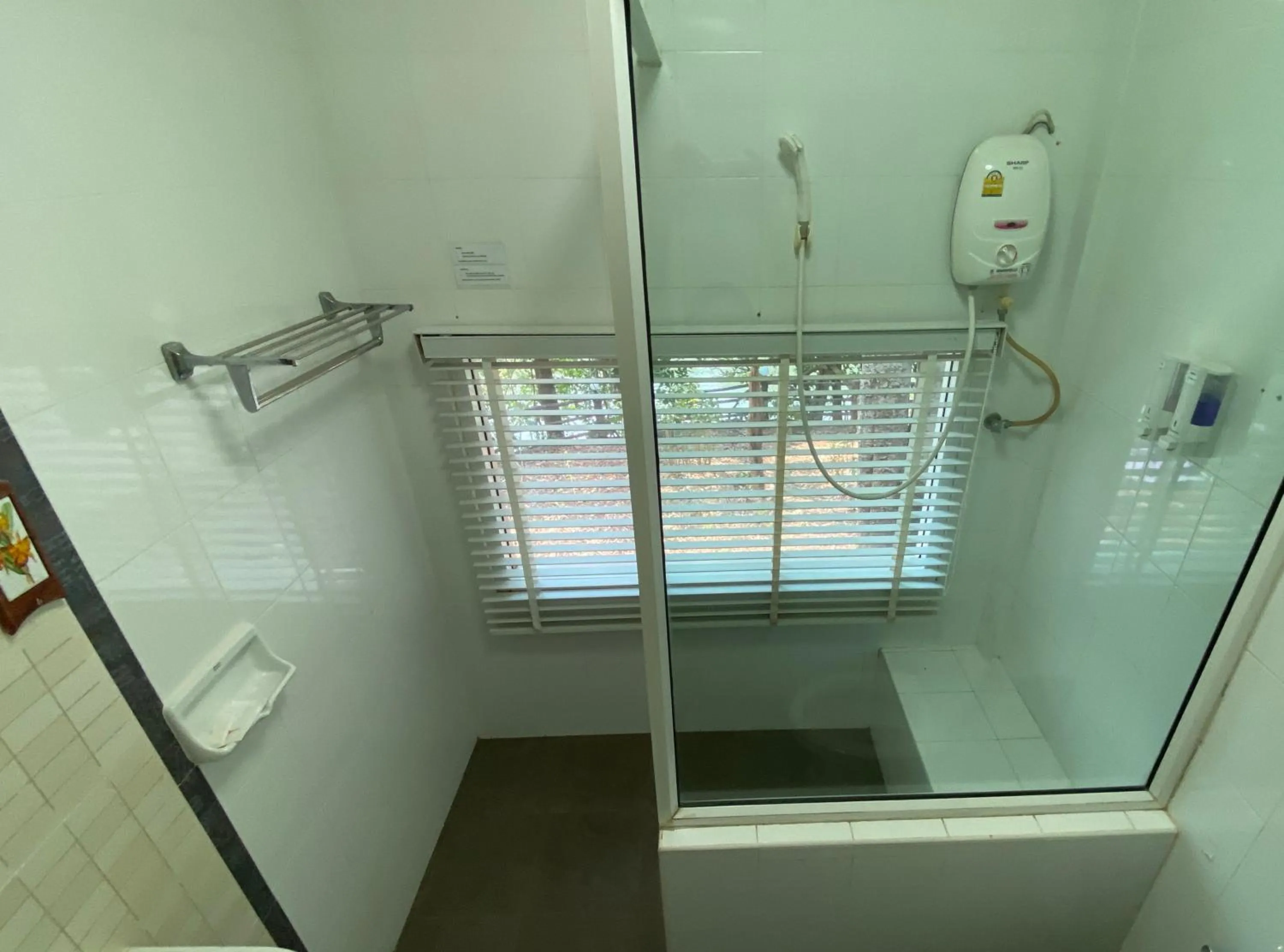 Bathroom in Saiyok River House