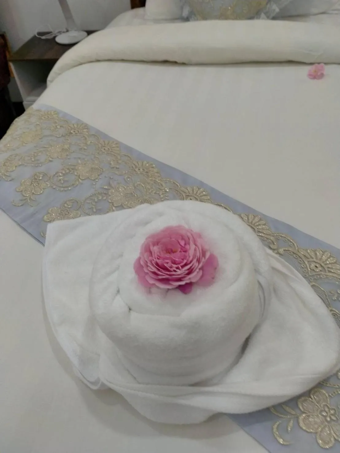 Bed in Saiyok River House