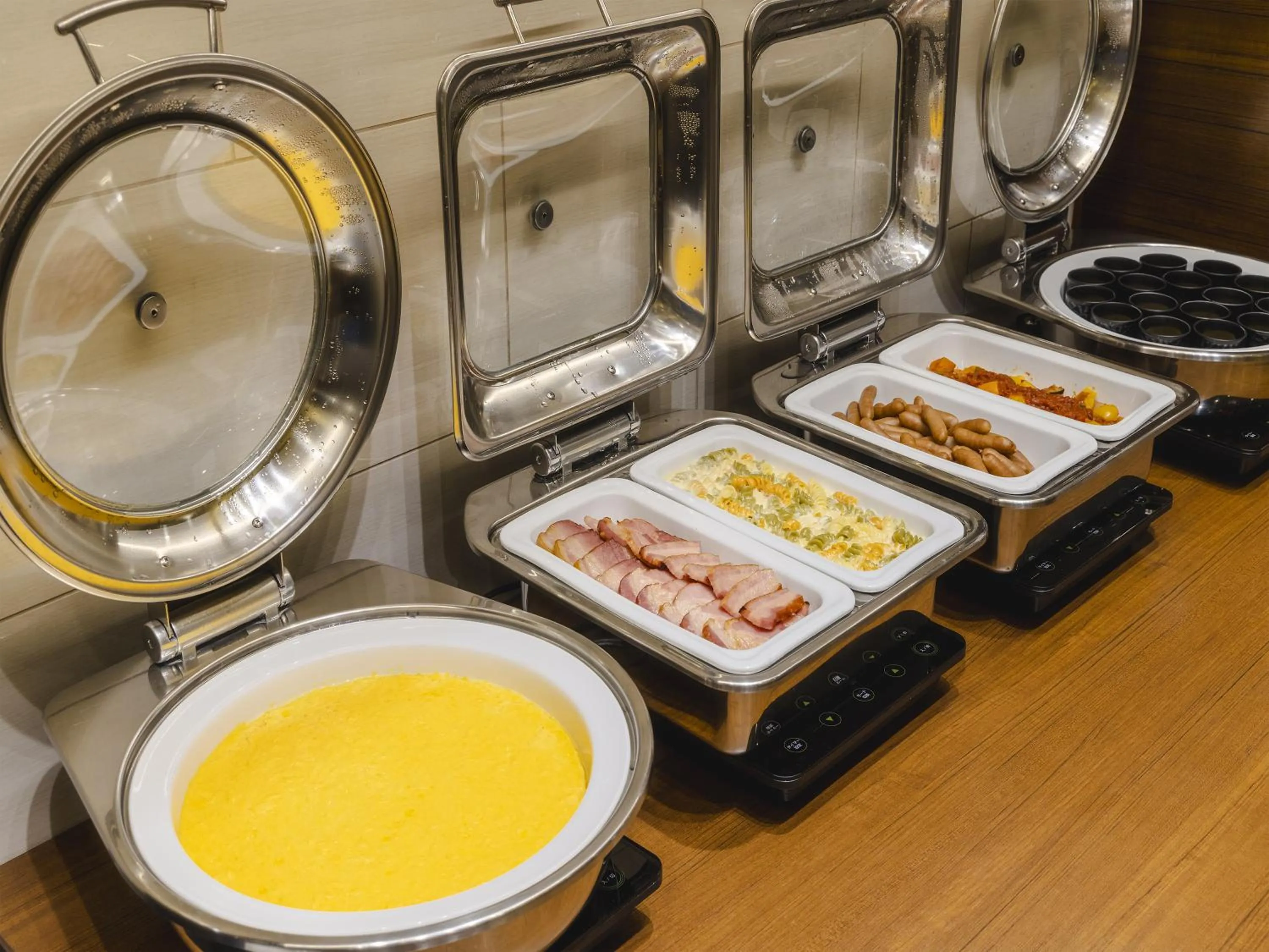 Buffet breakfast in Canal City Fukuoka Washington Hotel