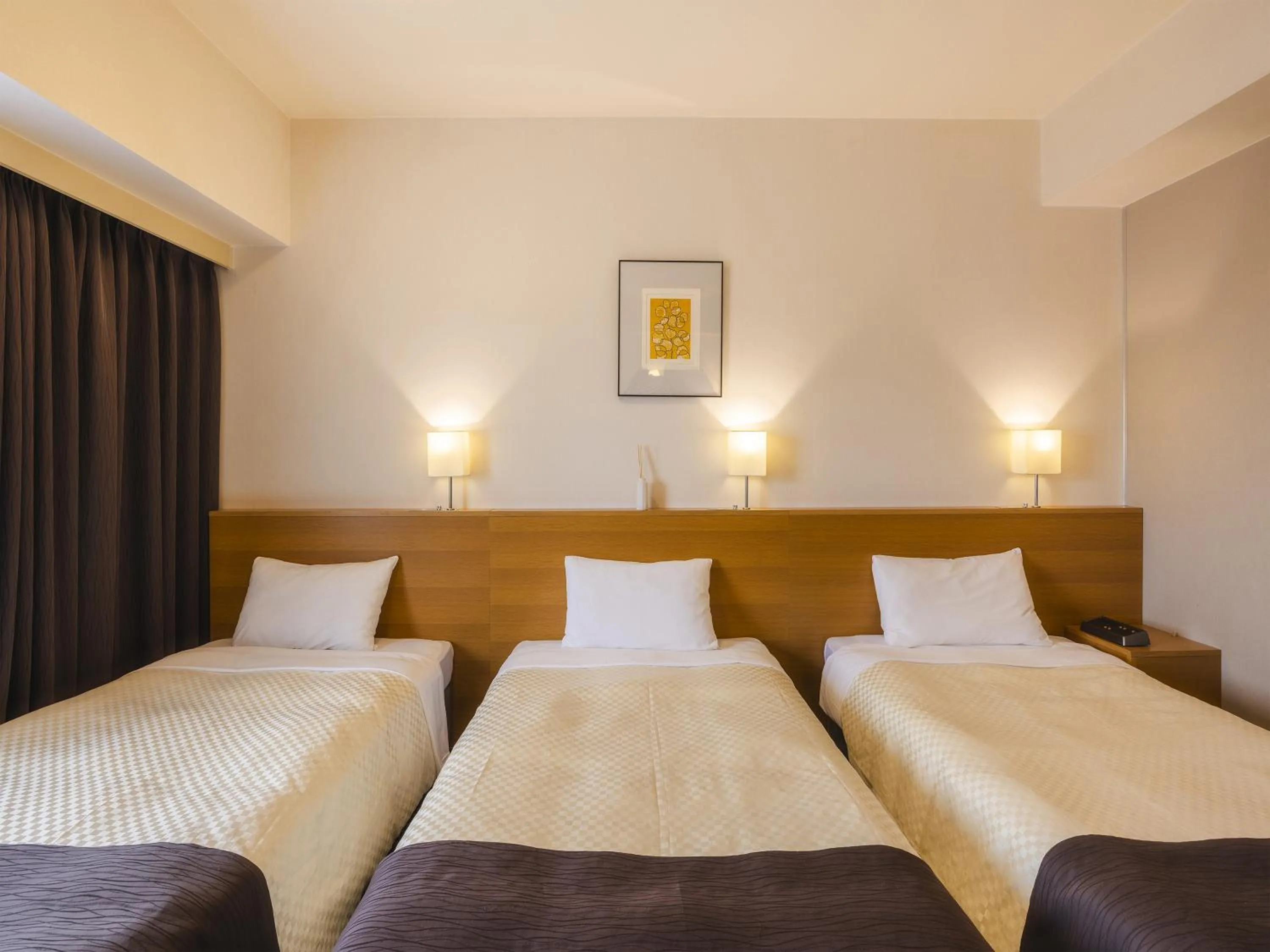 Photo of the whole room, Bed in Canal City Fukuoka Washington Hotel