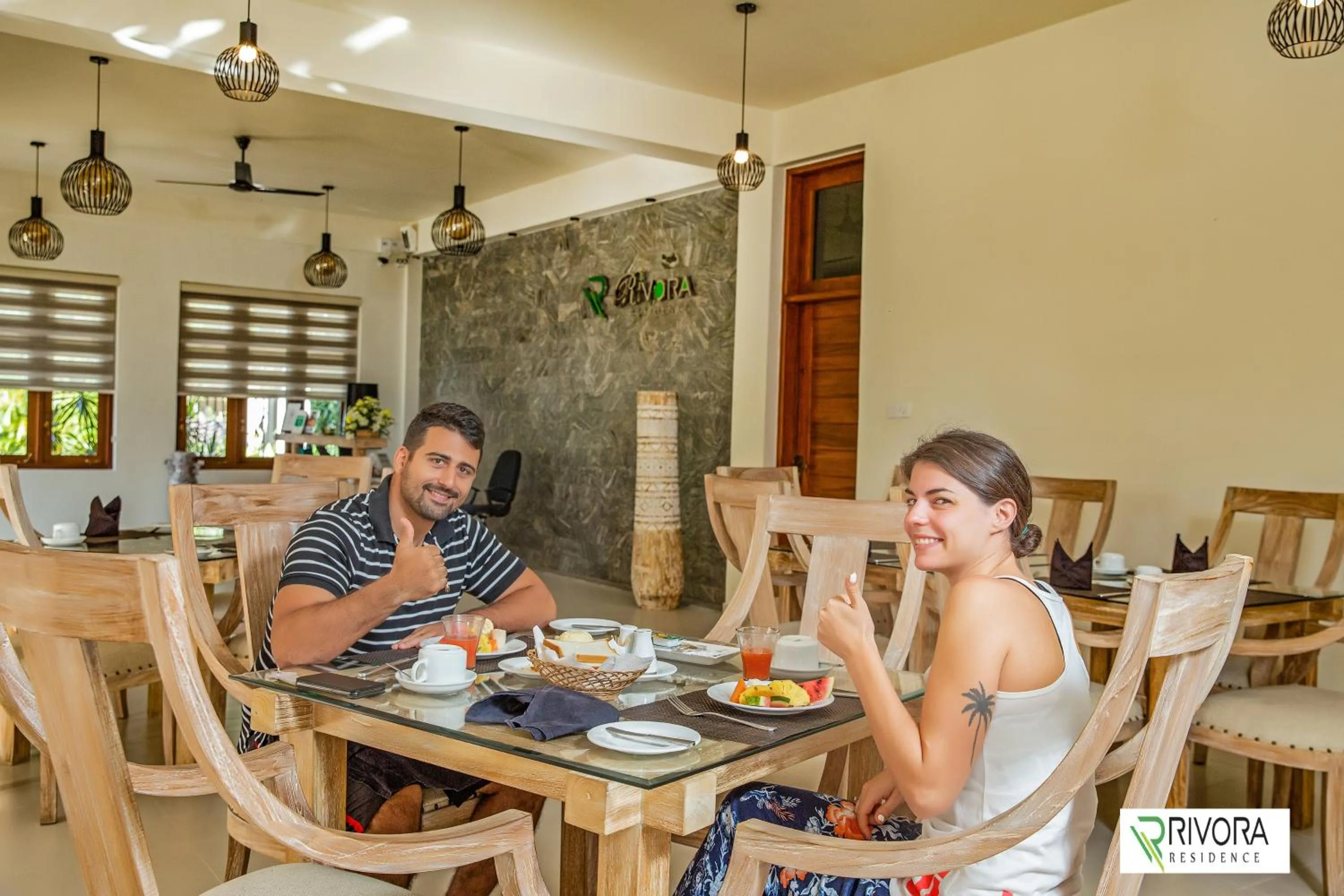 Restaurant/places to eat in Rivora Residence